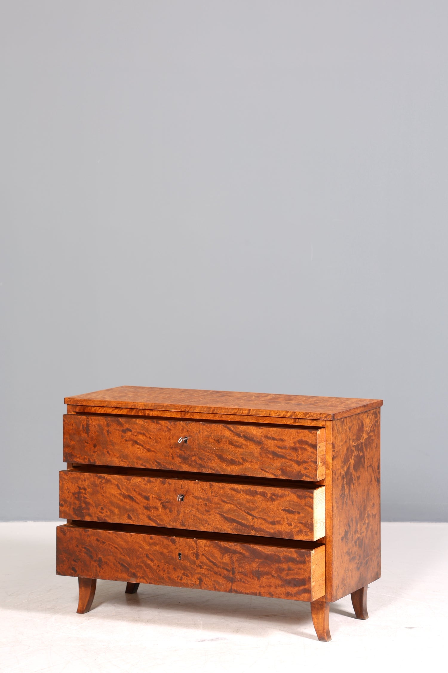 Stilvolle antike Kommode im Biedermeier Stil Schrank Schubladenkommode Wäschekommode