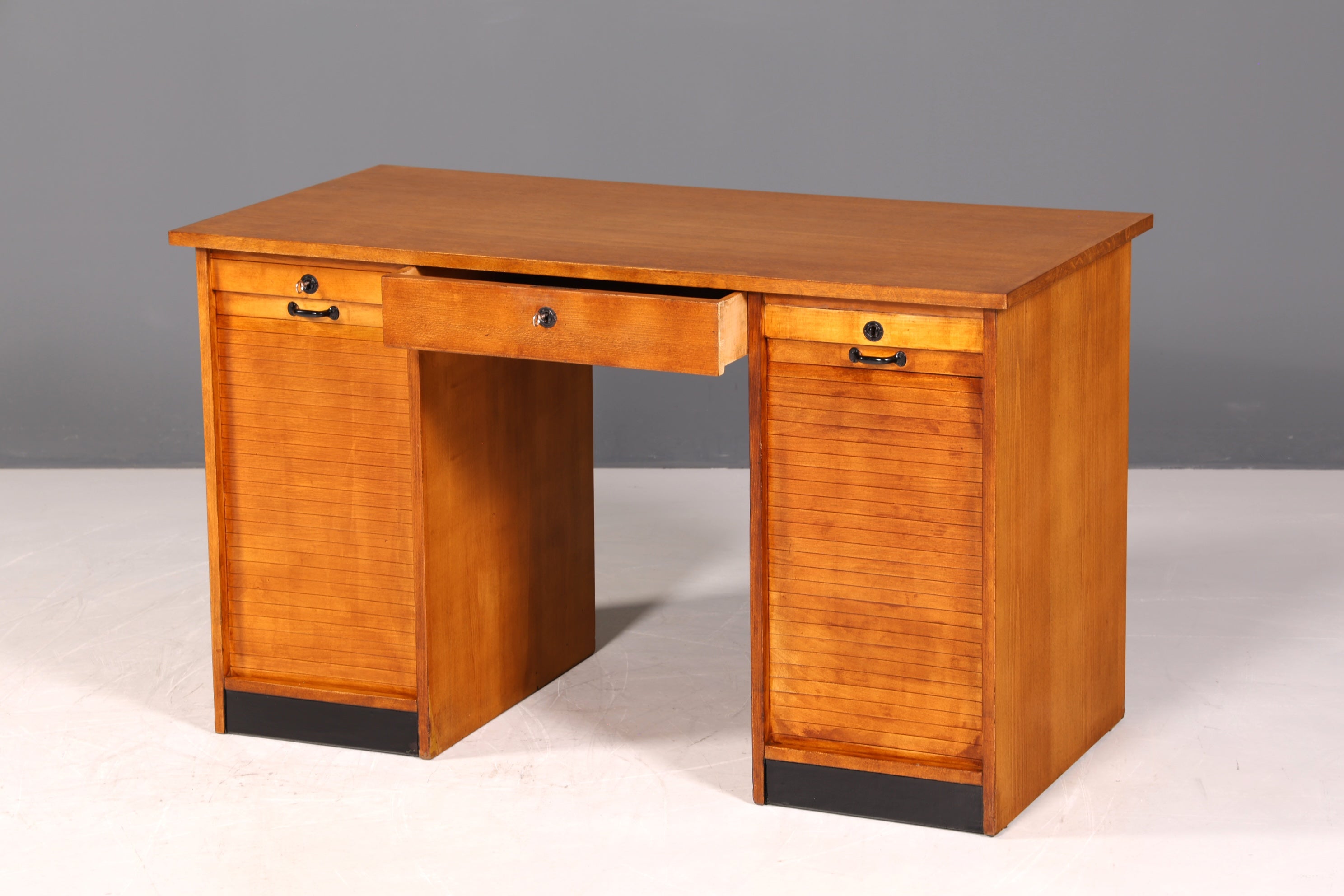 Wunderschöner Bauhaus Rollladen Schreibtisch Mid Century echt Holz Bürotisch Office Table