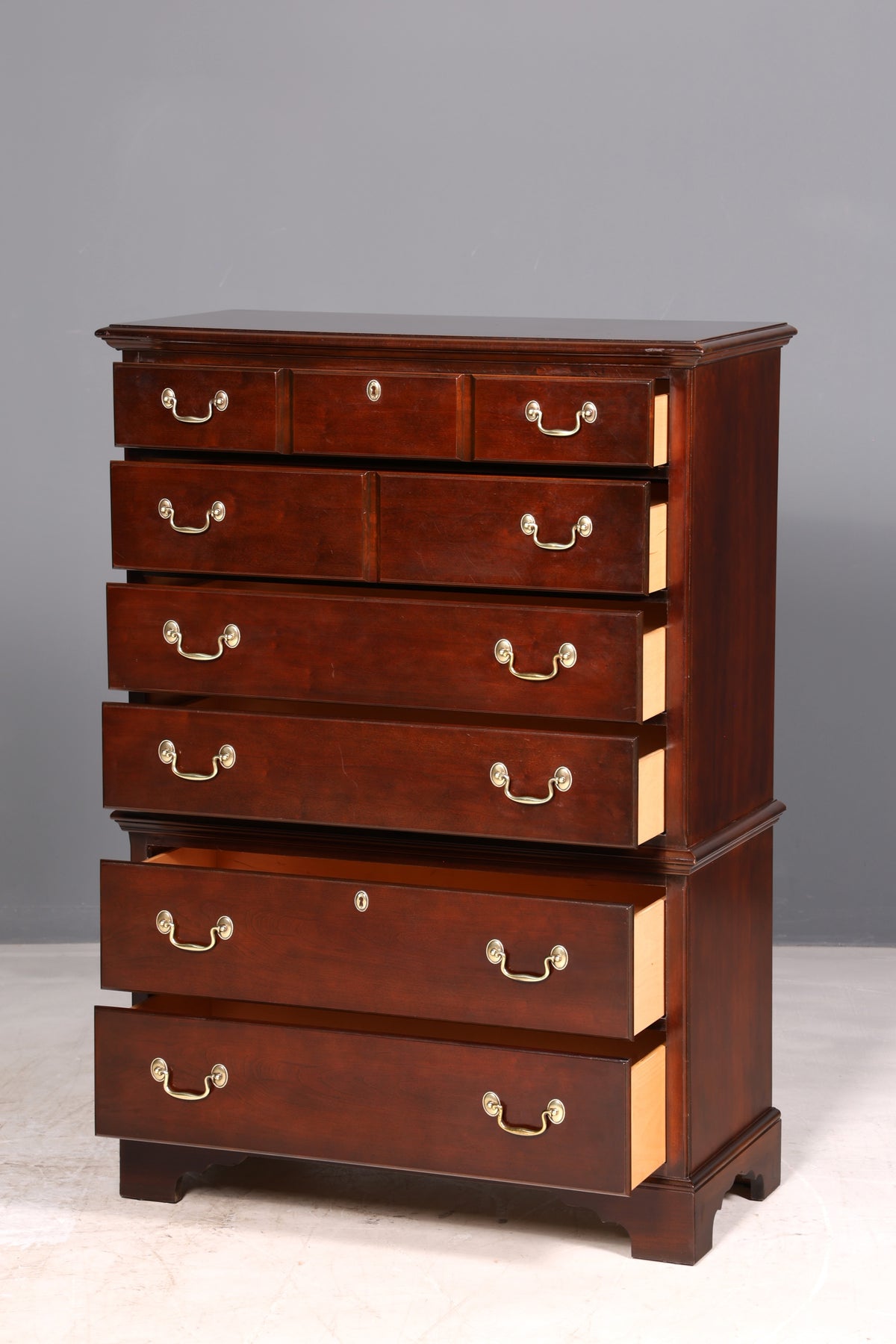 Elegante Drexel Heritage vertiko-ladekast in antieke Amerikaanse stijl, ladekast met laden, chiffonnière, linnenkast