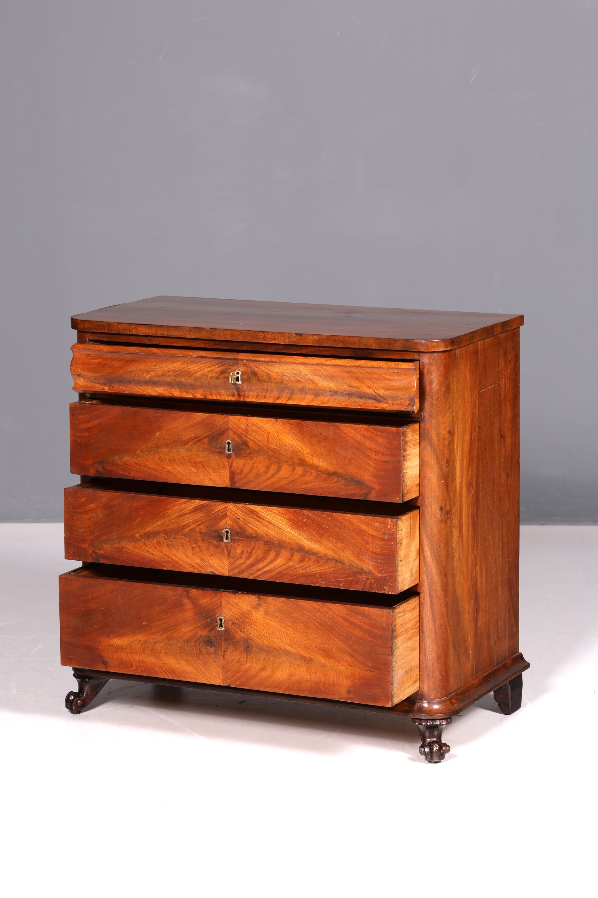 Stilvolle Louis Philippe Kommode Nussbaum Gründerzeit Schubladenkommode Antik um 1890
