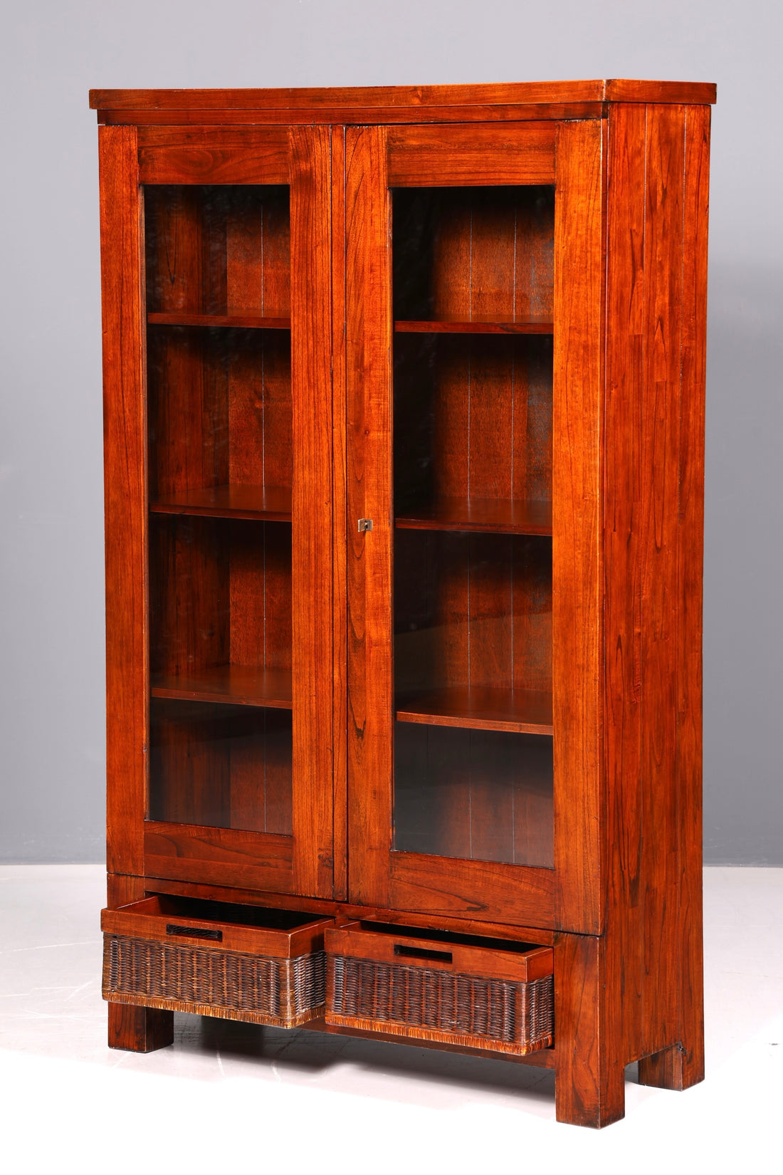 Wunderschöne Vitrine im englischen Stil Englische Bücherschrank Antik Stil Glasvitrine Buffet Holz Schrank