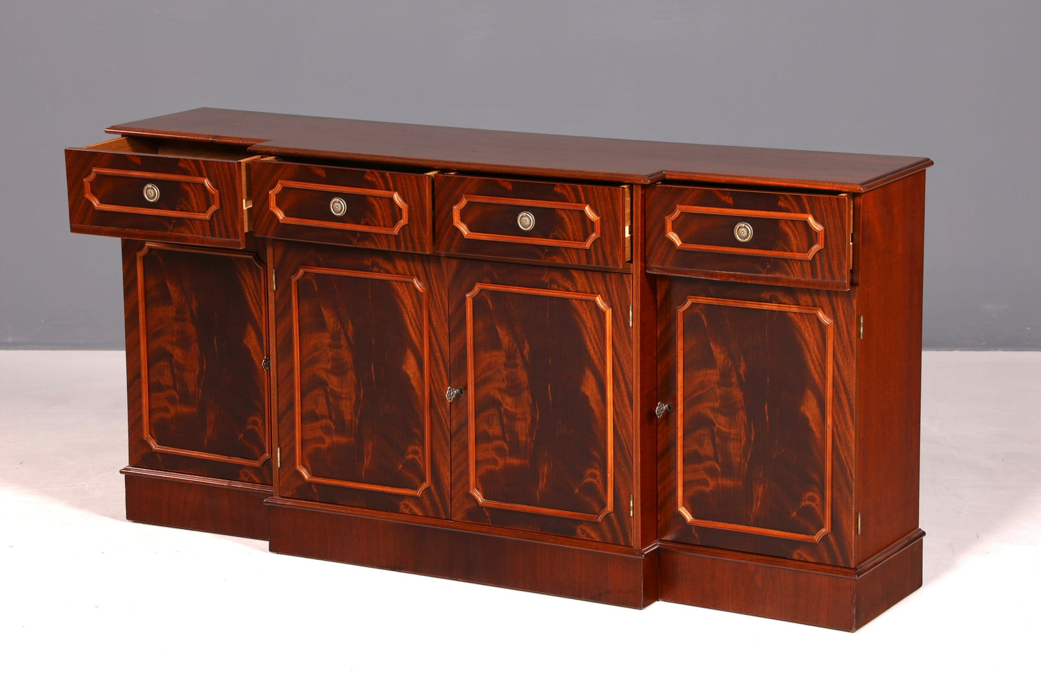 G326 Finish Wunderschönes Englisches Sideboard Mahagoni Schrank Antik 60s Buffetschrank Kommode (Kopie)