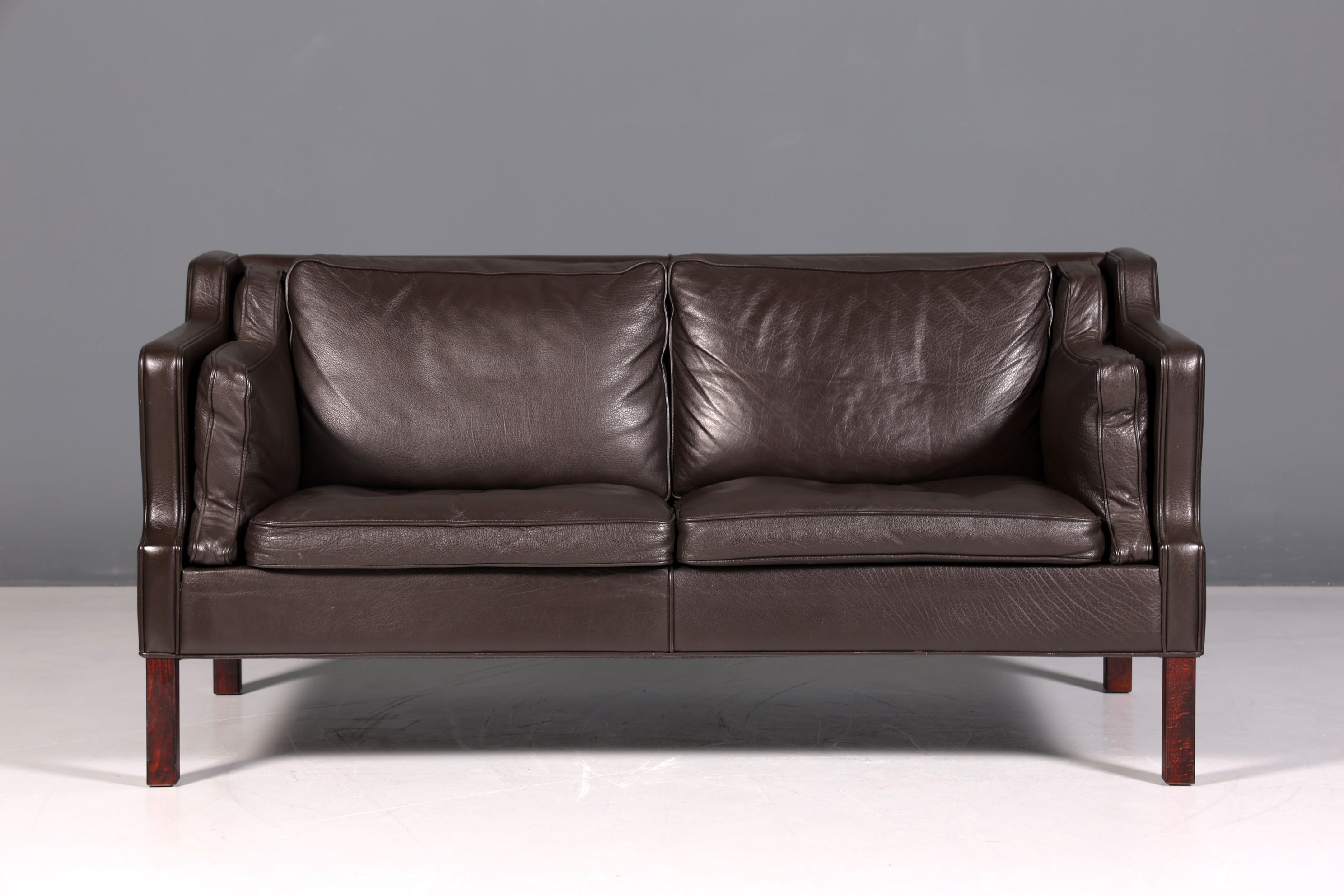 Wunderschönes Designer Børge Mogensen Sofa 2 Sitzer echt Leder Couch Modell 2213 Made in Denmark Canapé