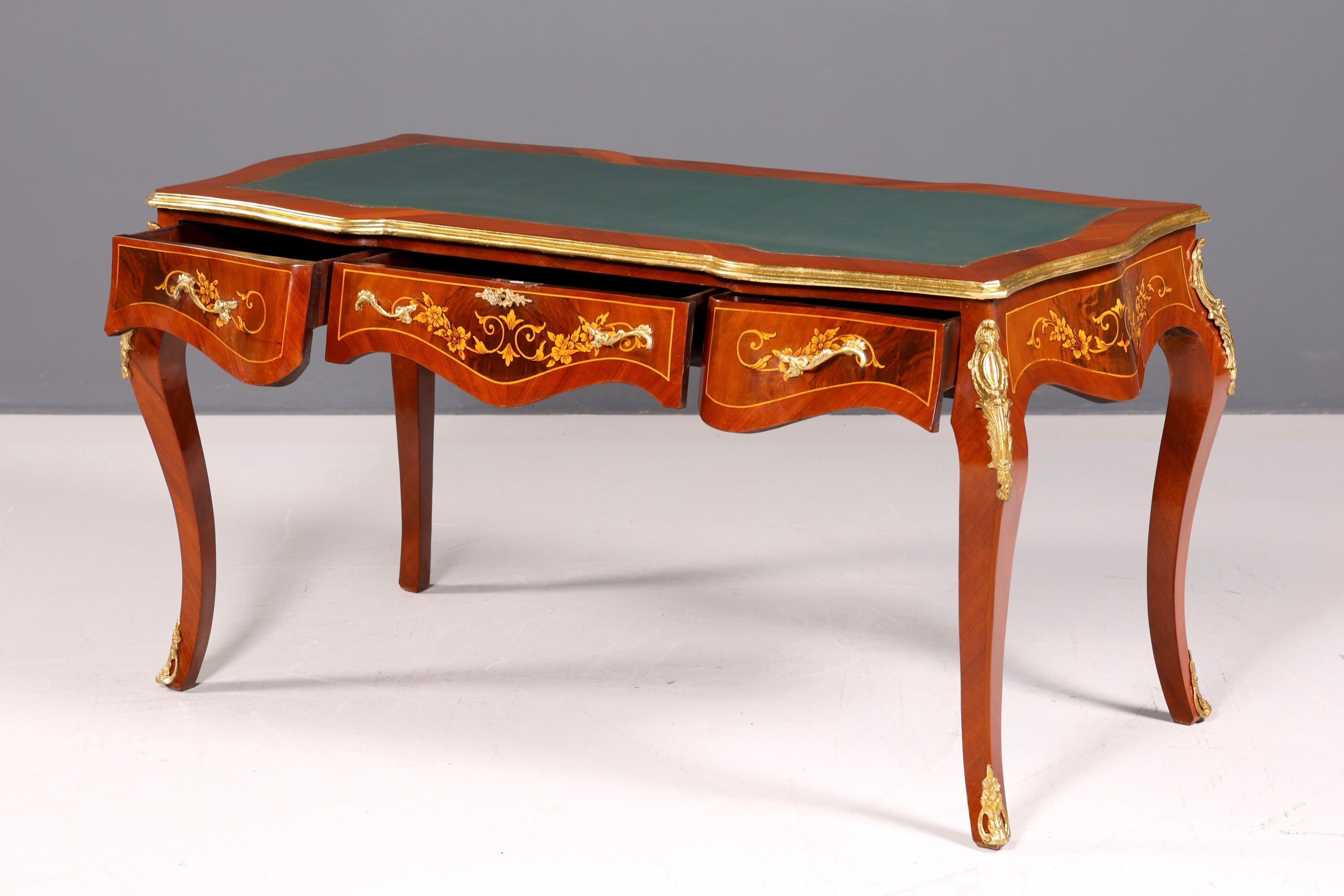 Prächtiger Louis XV Stil Schreibtisch French Desk Antik Stil Bürotisch Echt Holz Messing