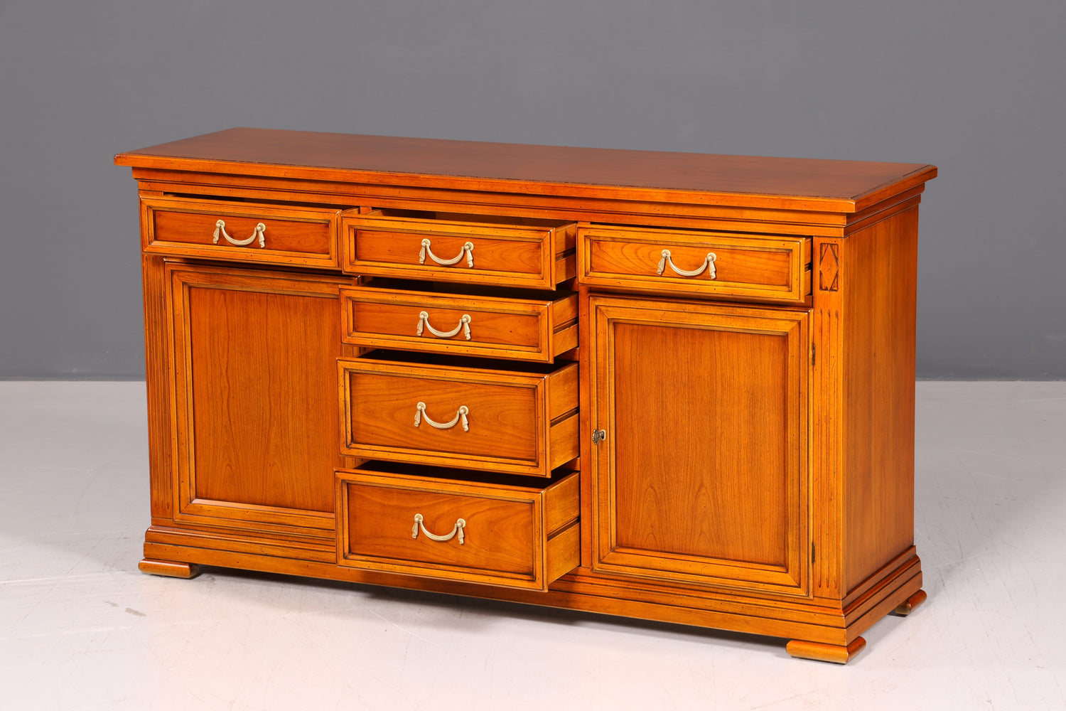 Wunderschönes Original Selva Sideboard Villa Borghese Antik Stil Schrank Kommode Buffet Anrichte