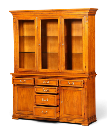 Hauptstadt Möblerei Selva Vitrine Villa Borghese aus massivem Holz im Antik Stil mit Glasfront und Innenbeleuchtung