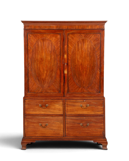 Hauptstadt Möblerei antiker englischer Mahagoni Wäscheschrank um 1900 mit Oval-Intarsien und vier Schubladen