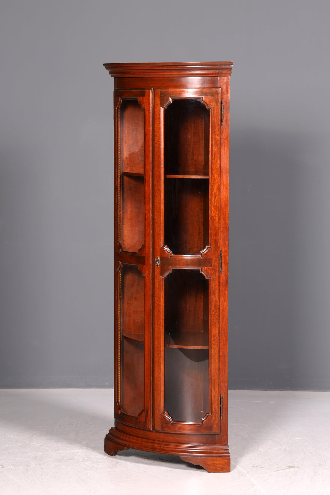 Wunderschöne Original Selva Eckvitrine Antik Stil Vitrine Schrank Geschirrschrank Glasvitrine Eckschrank 2 von 2