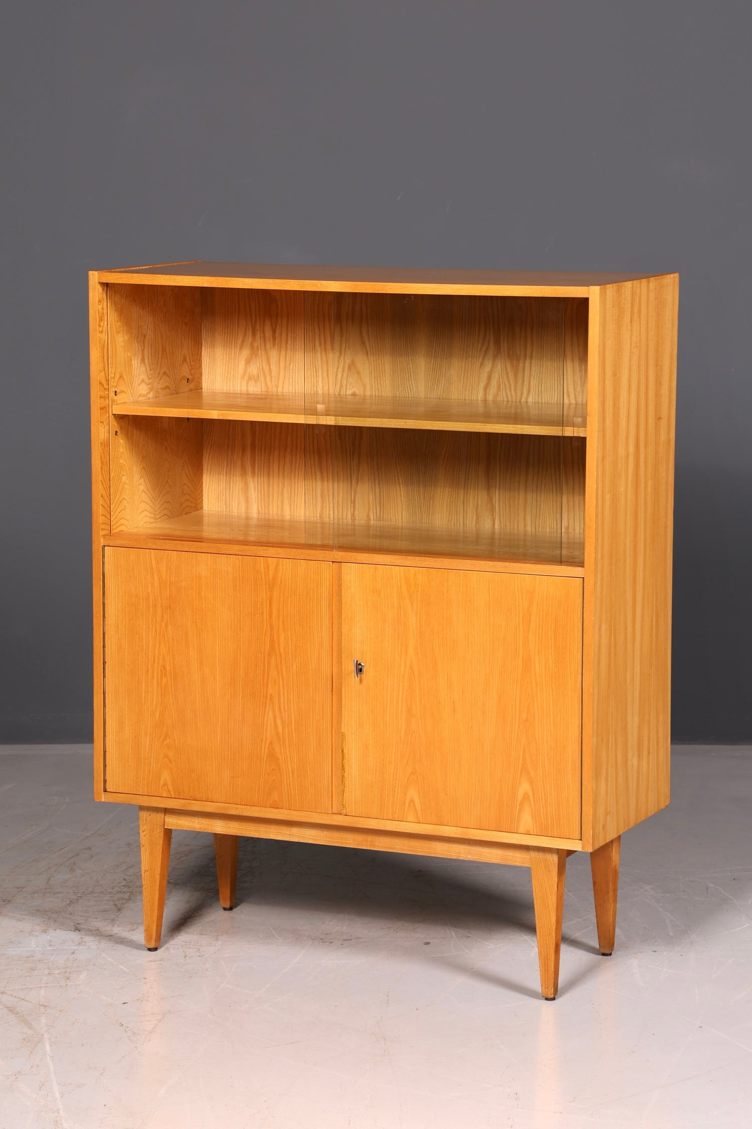 Wunderschöner Original Hellerau Schrank Vitrine Mid Century Regal Franz Ehrlich 602 Vintage Kommode Highboard