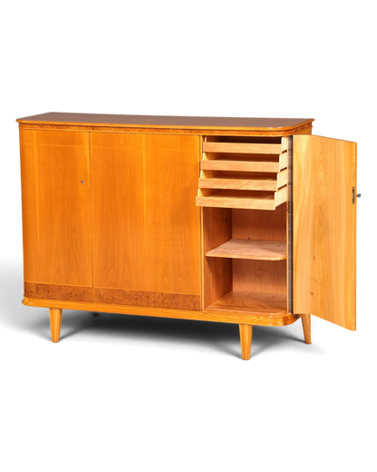 Hauptstadt Möblerei Mid Century Highboard aus massivem Holz mit Schubladen und Türen im 60er Jahre Retro Design