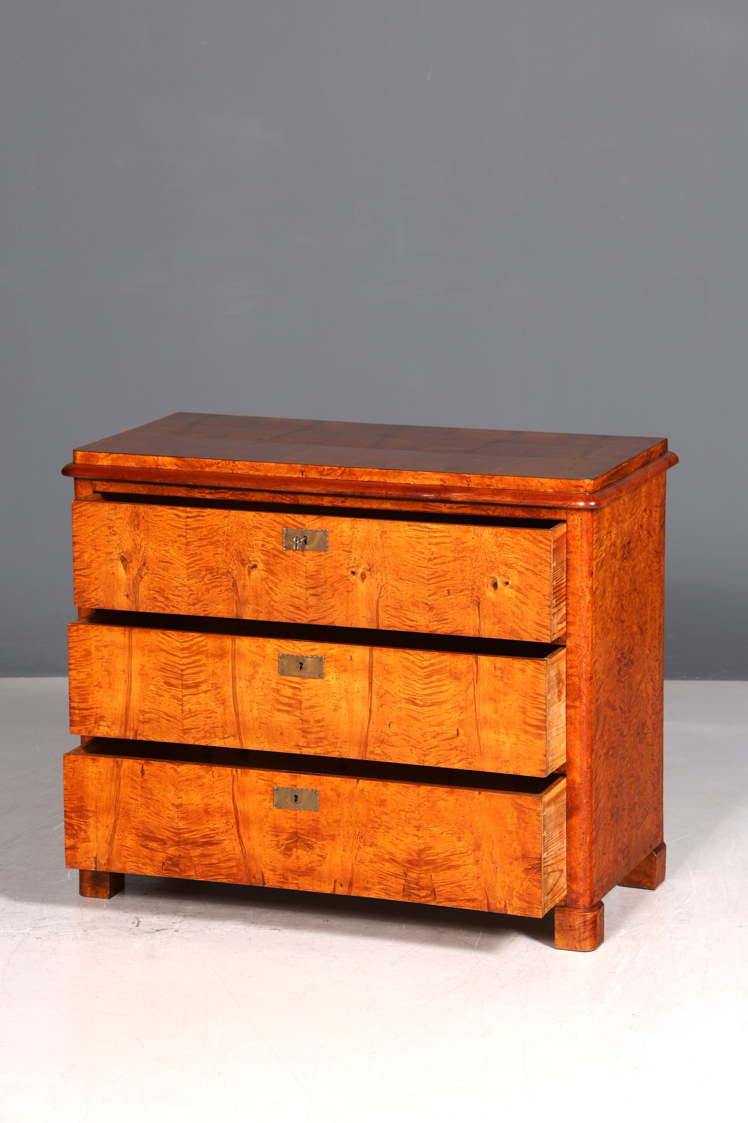 Beautiful Biedermeier Louis Philippe antique chest of drawers, linen chest