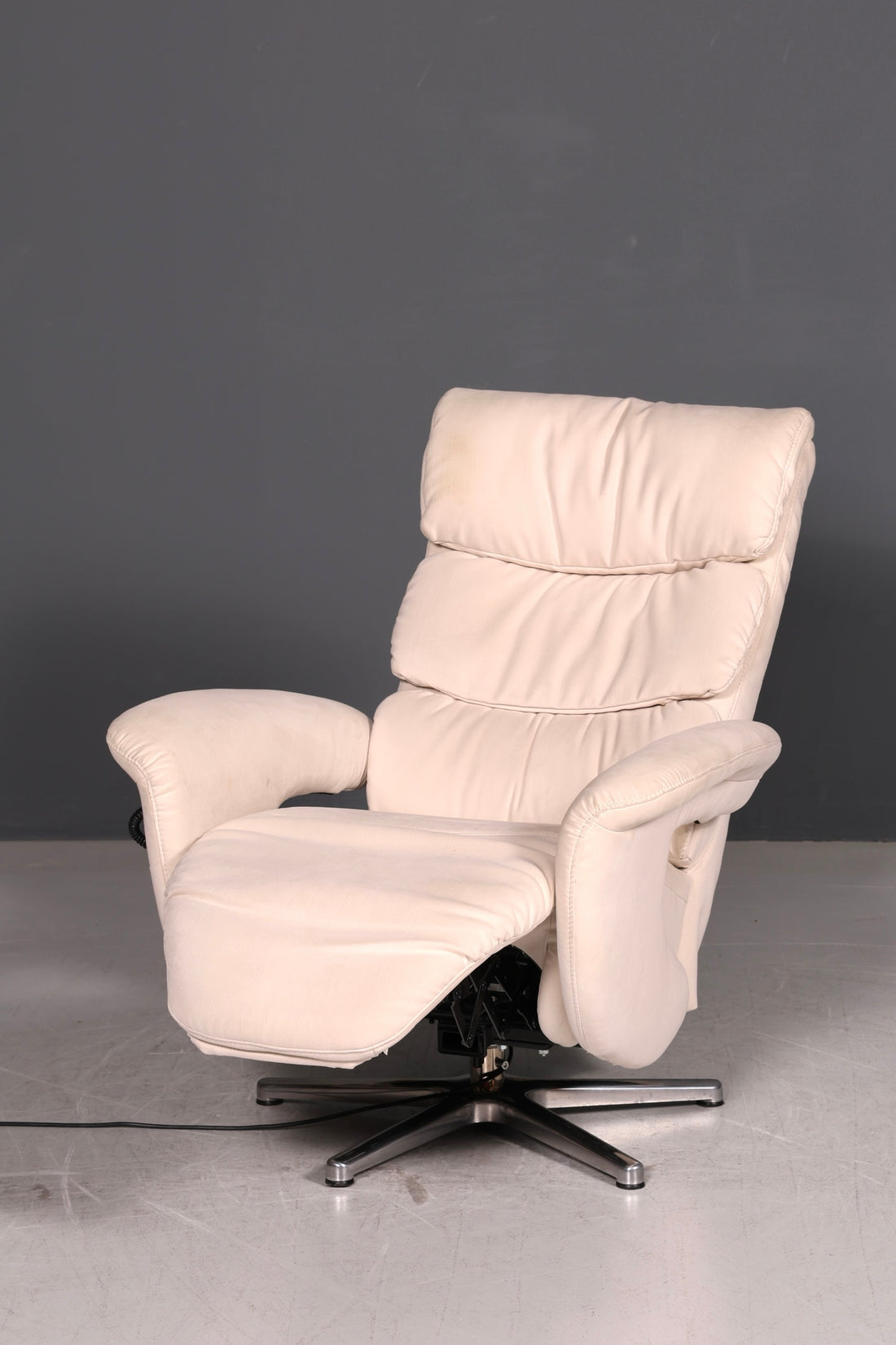 Edler Himolla Relaxsessel 7628 Easy Swing Creme Stoff Elektrisch Fernsehsessel Drehsessel Ruhesessel TV Sessel