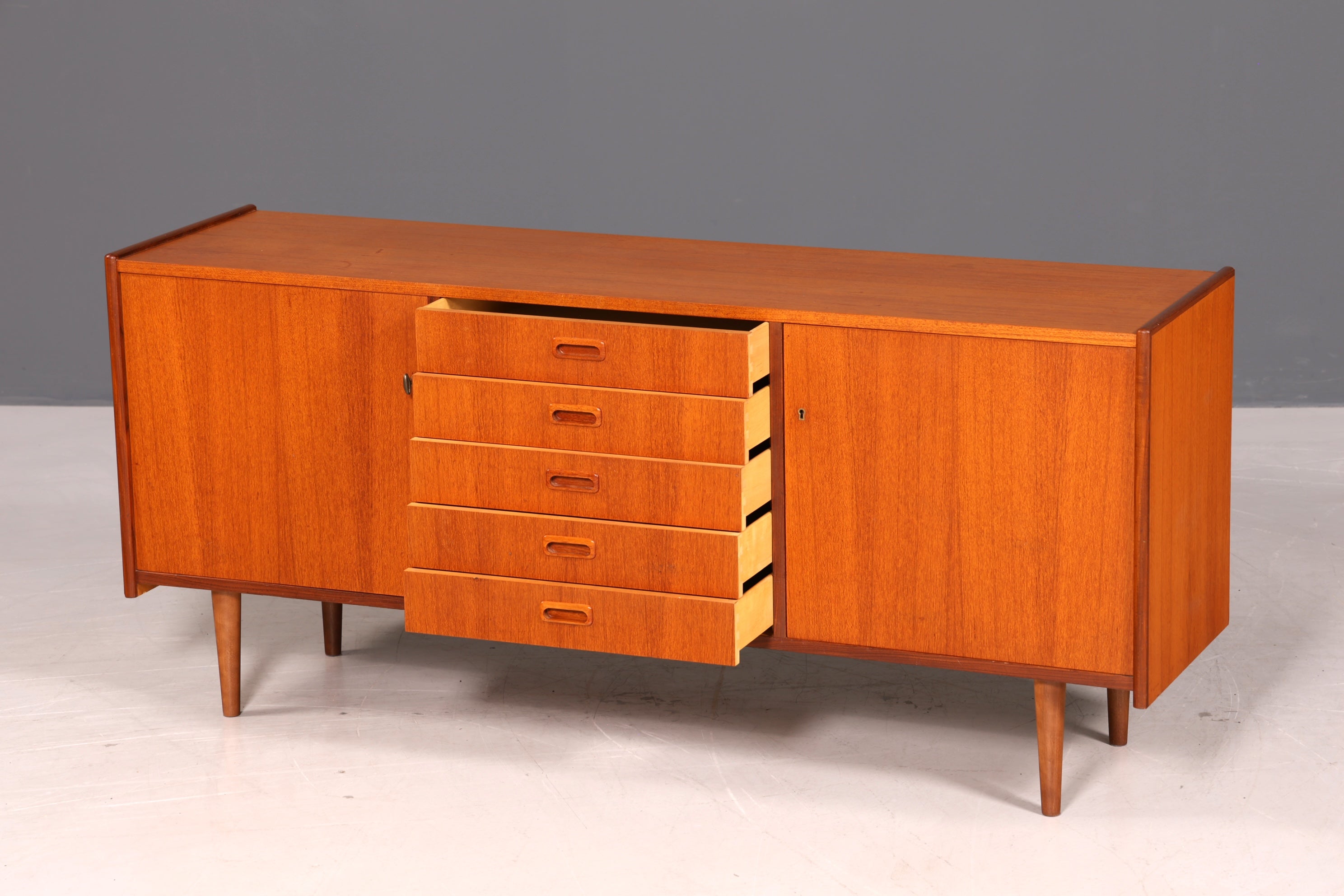 G613 Finish cm Wunderschönes Mid Century Sideboard Vintage TV Kommode 60s Schrank (Kopie)