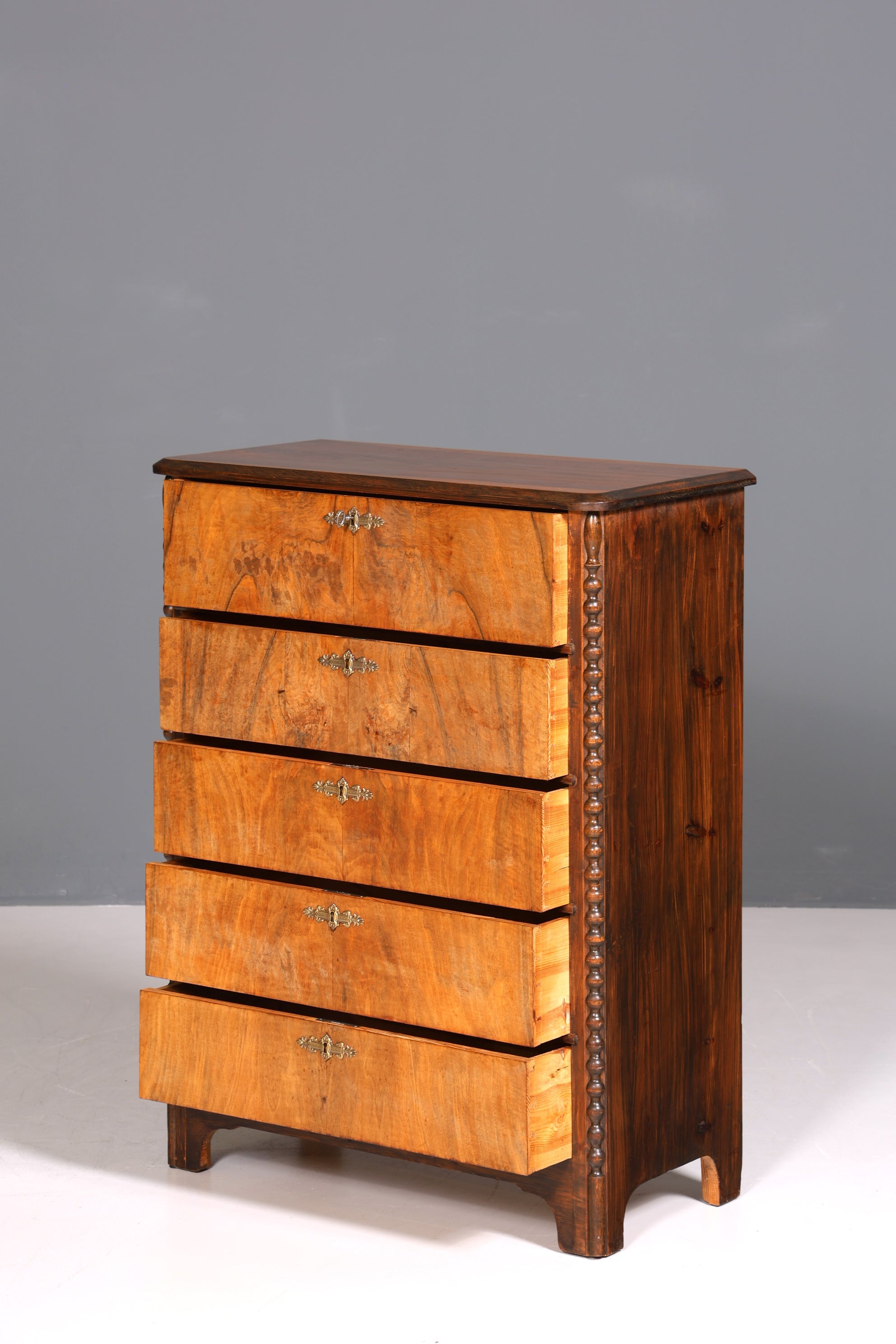 F225 Finish cm Stilvolle Louis Philippe Kommode Nussbaum Gründerzeit Schubladenkommode um 1890