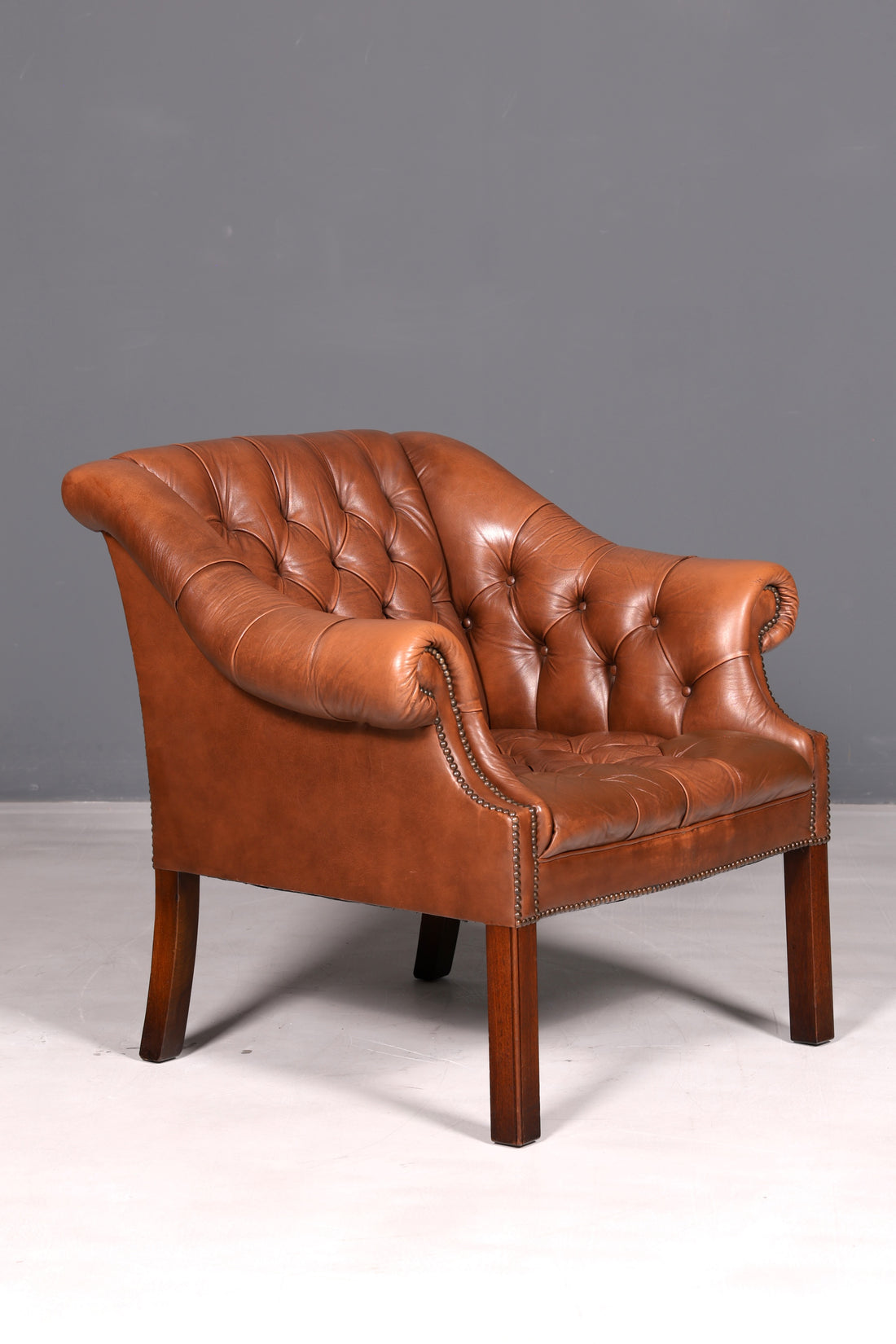 Elegante Chesterfieldfauteuil, clubfauteuil, bruin echt leer, Engelse fauteuil met armleuningen, leren fauteuil