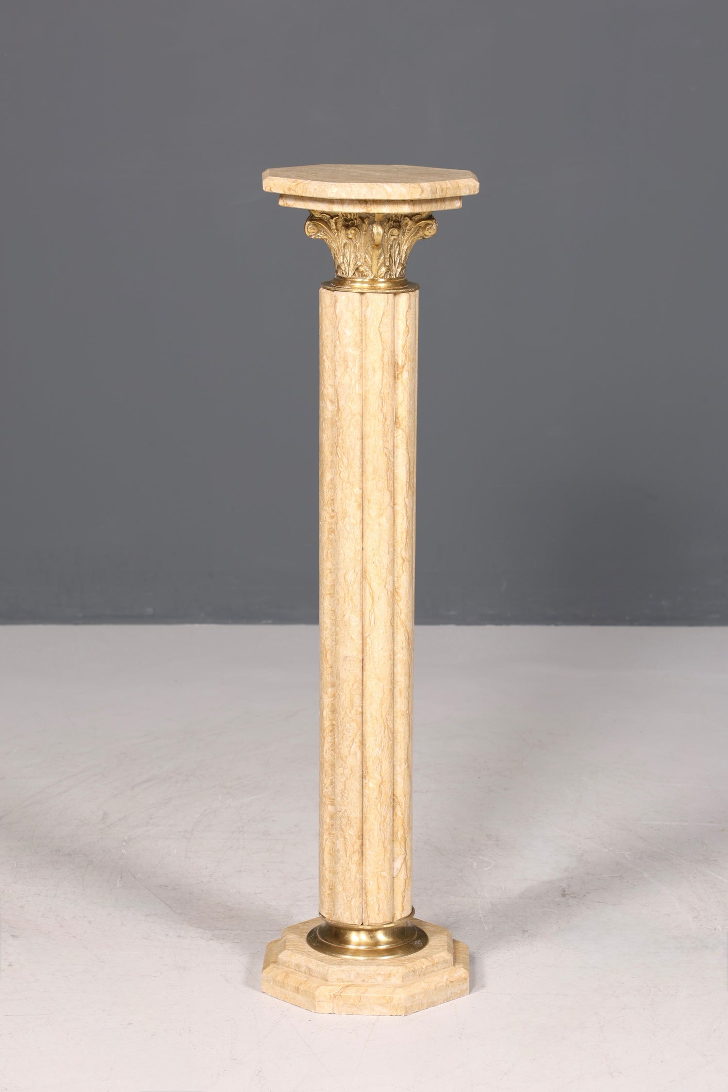 Wunderschöne Barock Stil Säule Louis XV Marmor Blumensäule Naturstein Beige Sockel Ablage 1 von 2