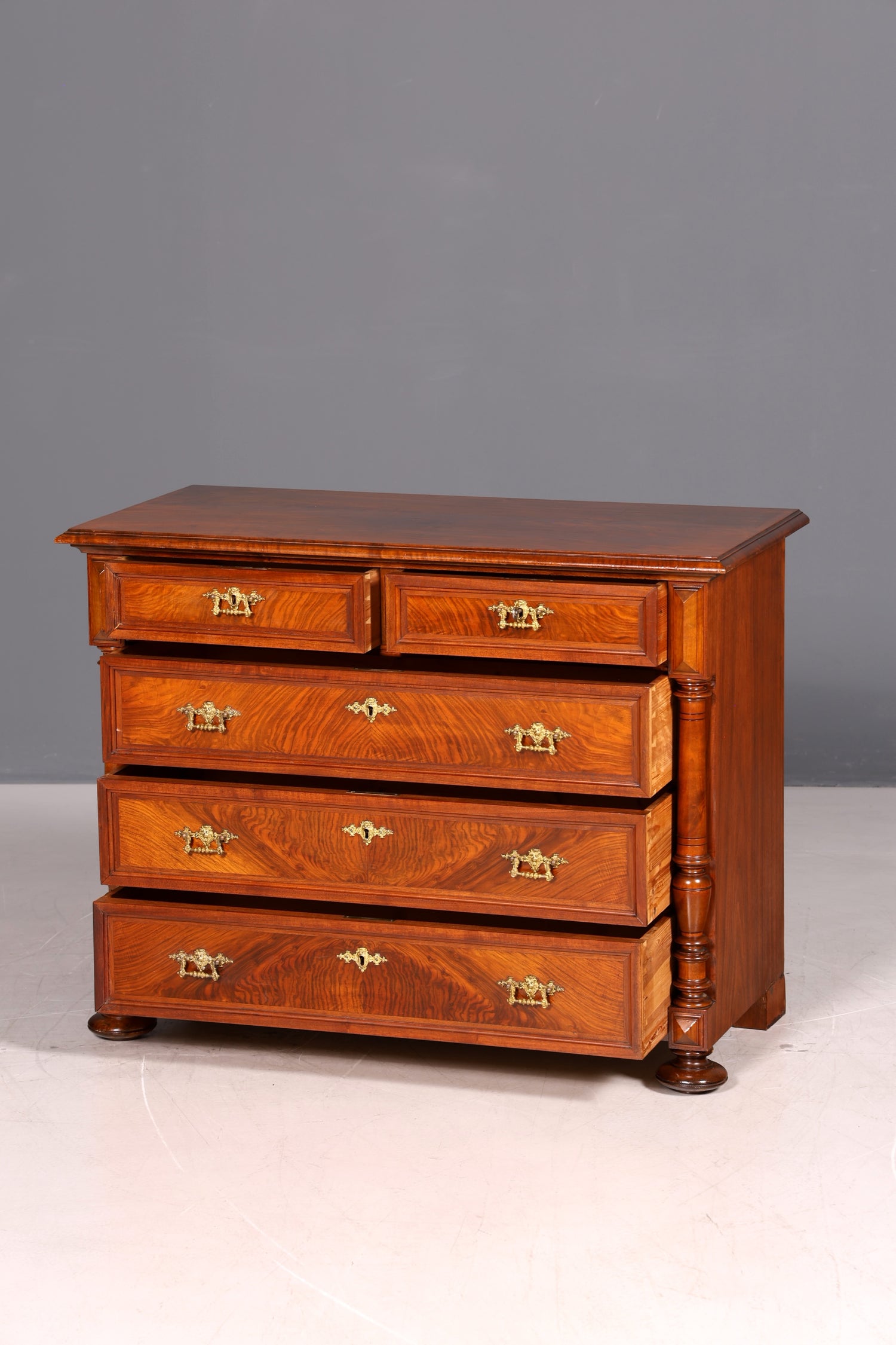 G777 Finish Wunderschöne Gründerzeit Kommode Louis Philippe Nussbaum Schubladen Kommode Sideboard um 1880 (Kopie)