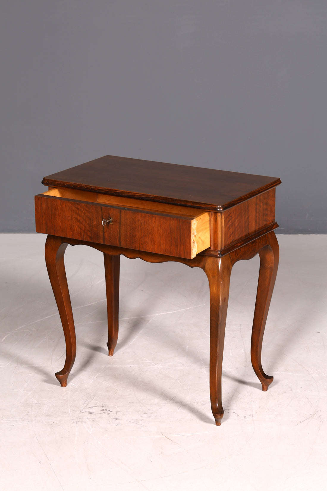 G551 Finish cm Wunderschöne Chippendale Kommode Barock Stil Nachttisch echt Holz Beistelltisch Ablagetisch (Kopie)