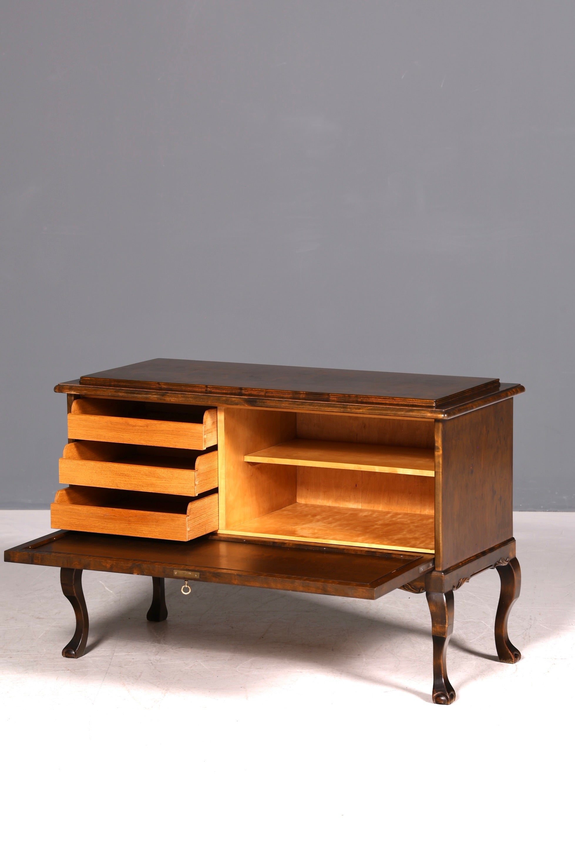 Traumhaftes Chippendale Schrank Barock Stil Vertiko Highboard Antik 50s 60s Kommode