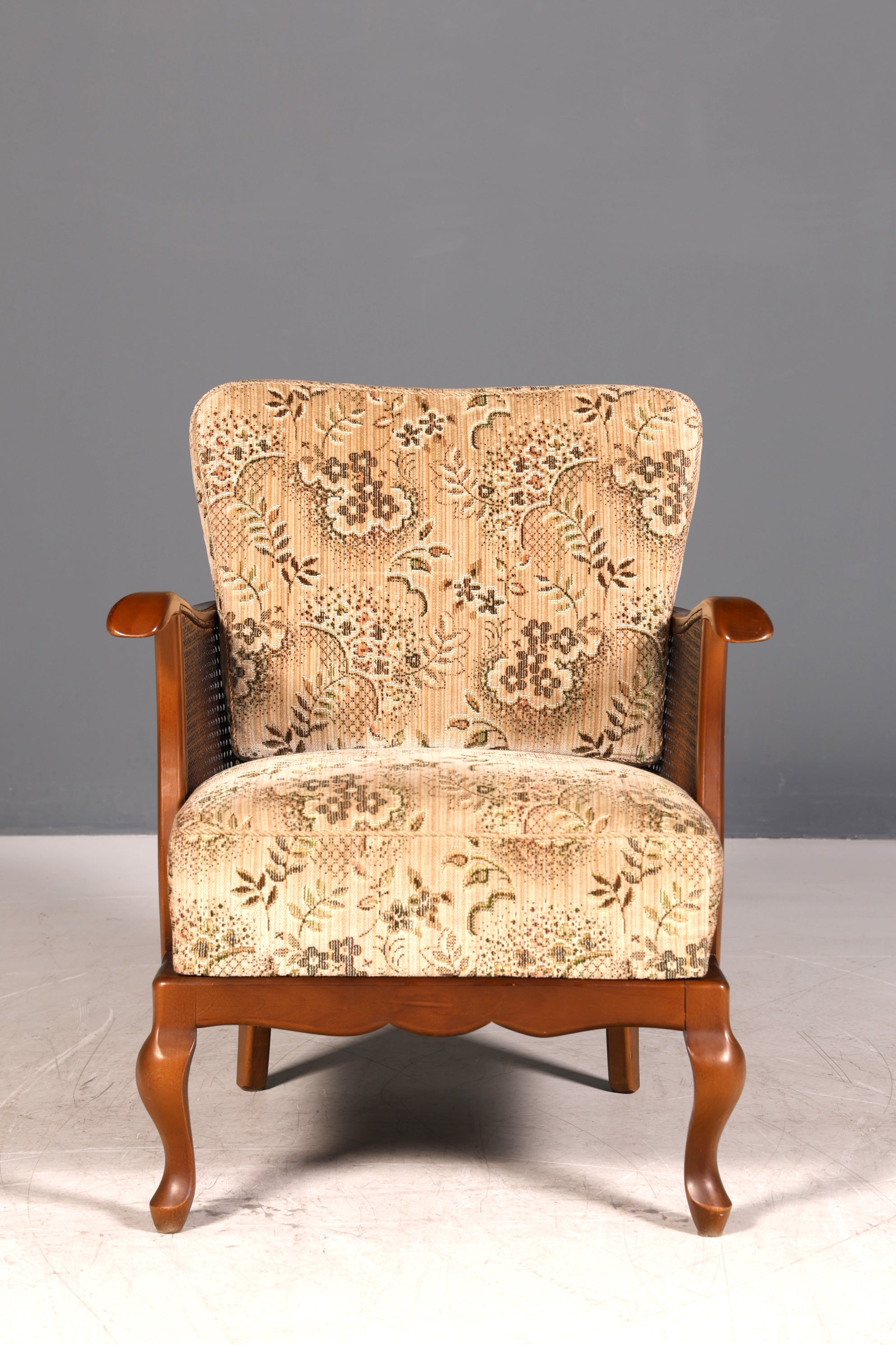 Eleganter Chippendale Armlehnstuhl Polstersessel Wiener Geflecht Antik Stil Salonstuhl Sitzmöbel