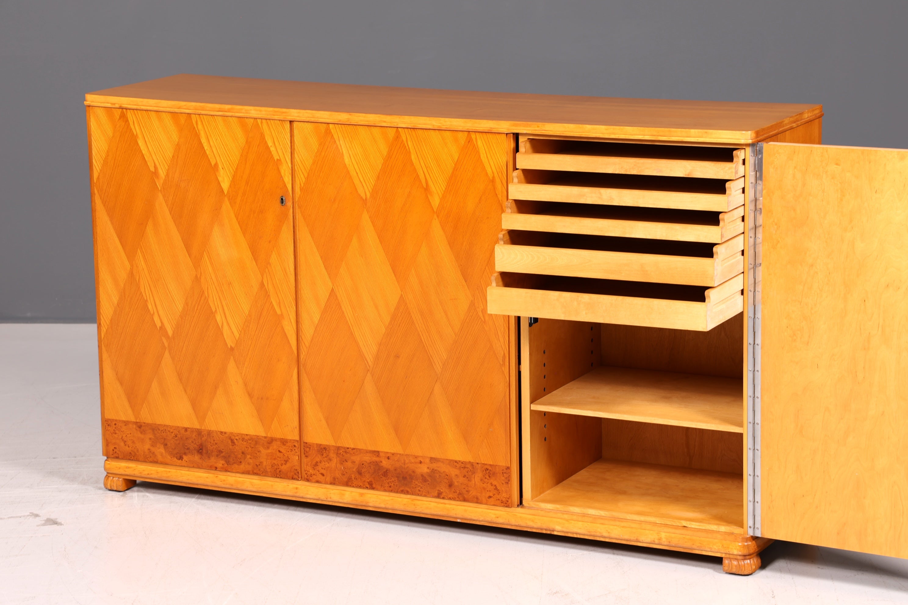 Stilvoller Original Art Deco Schrank Vertiko Sideboard um 1930 Highboard Kommode Antik Vintage