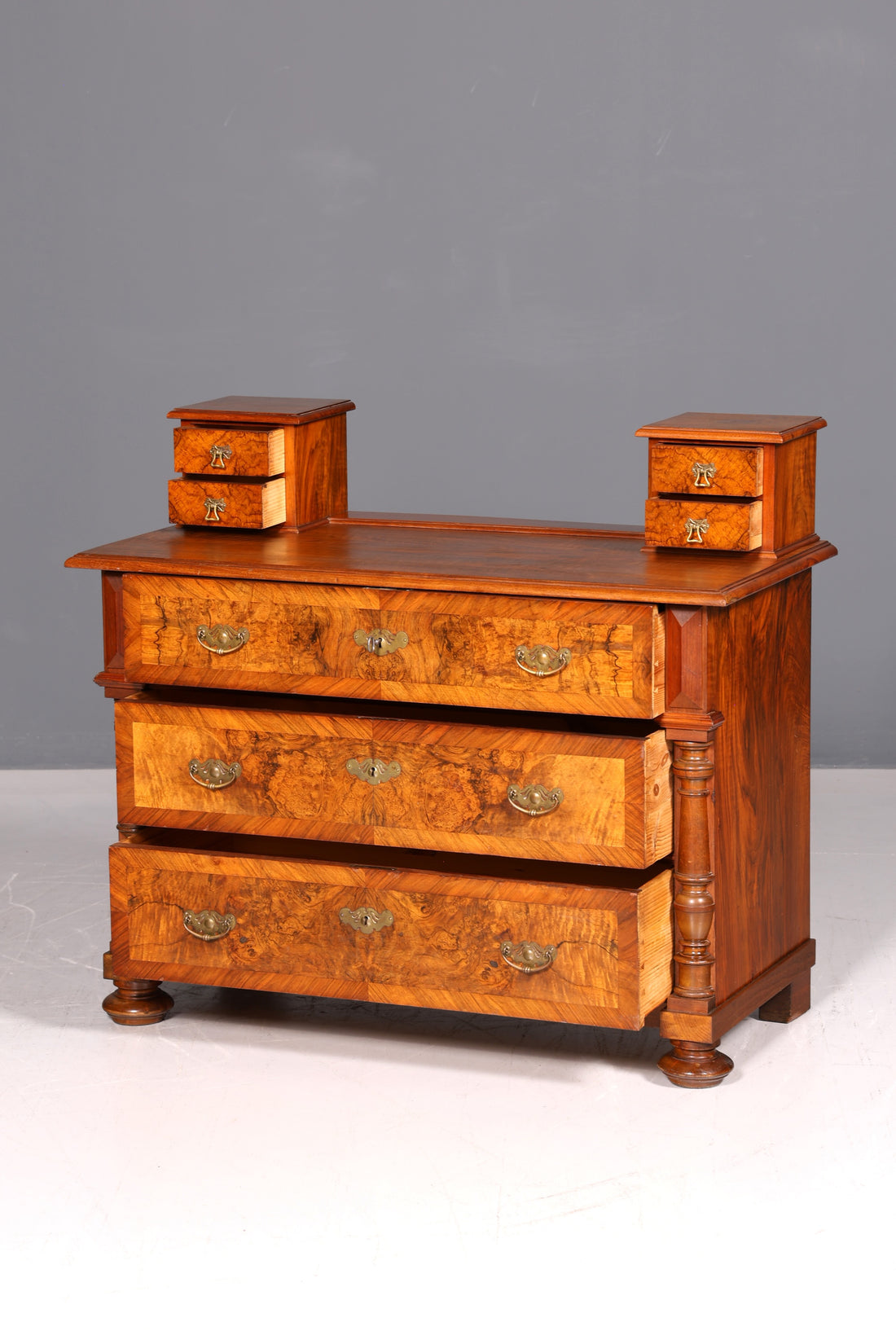 Wunderschöne Gründerzeit Kommode Louis Philippe Nussbaum Schubladenkommode Sideboard Antik um 1880