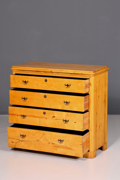 Ediele antieke ladekast van zacht hout met messing beslag, massief hout, vintage