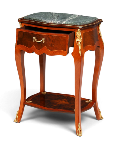 Hauptstadt Möblerei Louis XV Beistelltisch aus Holz mit Marmorplatte, Messingverzierungen und Schublade im Barockstil