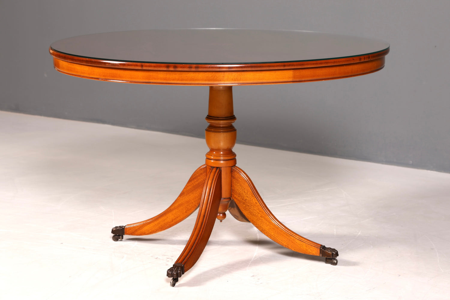 Wunderschöner Englischer Tisch ausziehbarer Esstisch Eibe Antik Stil 60s Küchentisch