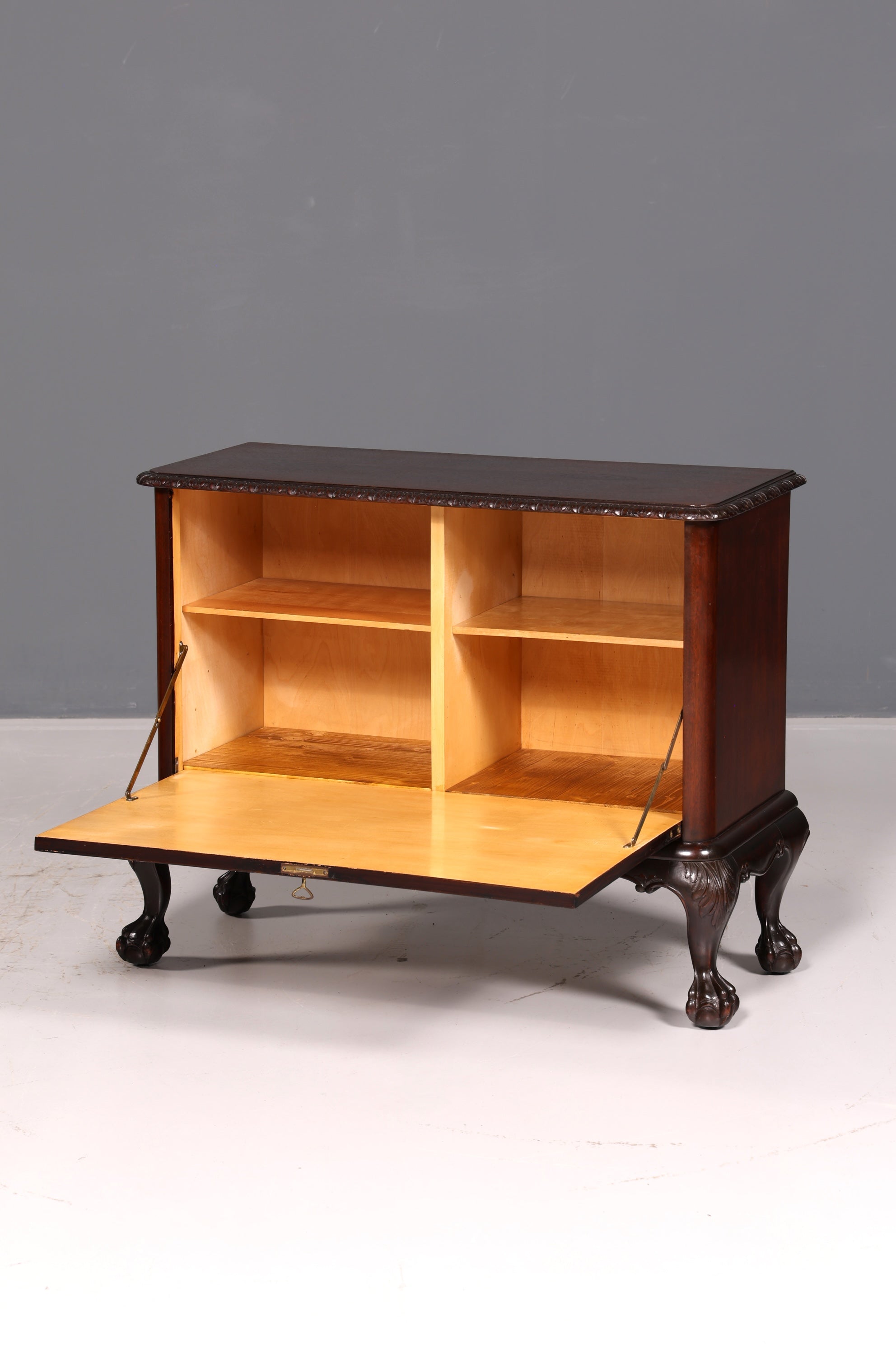 Prachtige Chippendale-kast in barokstijl, klapbare kast, commode, kist, antiek massief hout