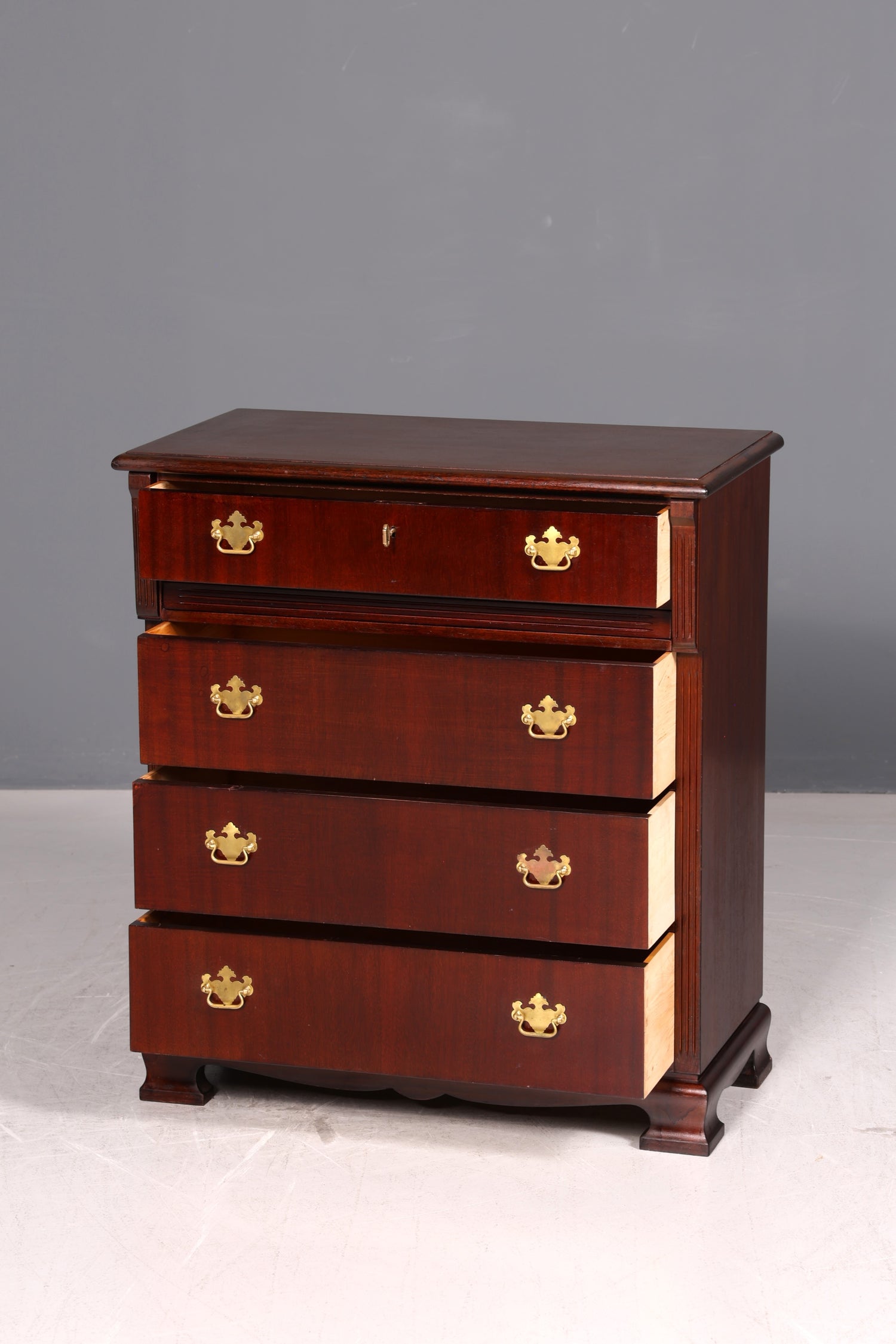 Edle Englische Kommode Mahagoni Schubladenkommode 60s Sideboard Wäschekommode Vintage
