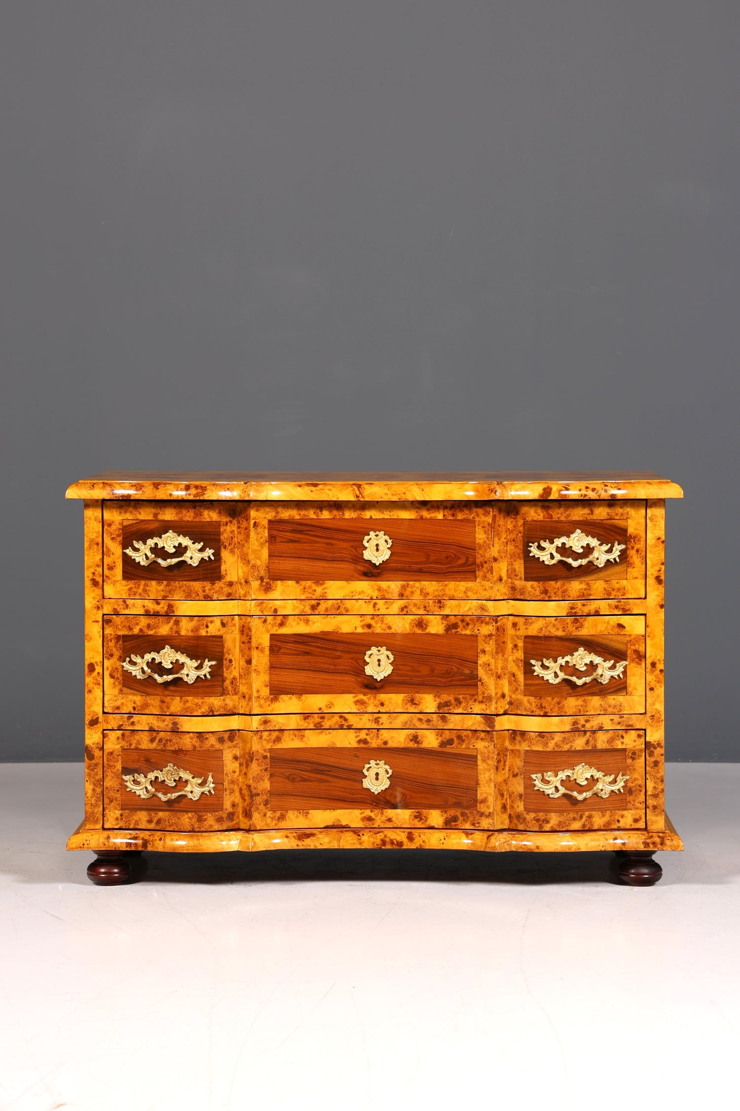 Royal Baroque style sideboard, Louis XVI style chest of drawers, antique style chest of drawers