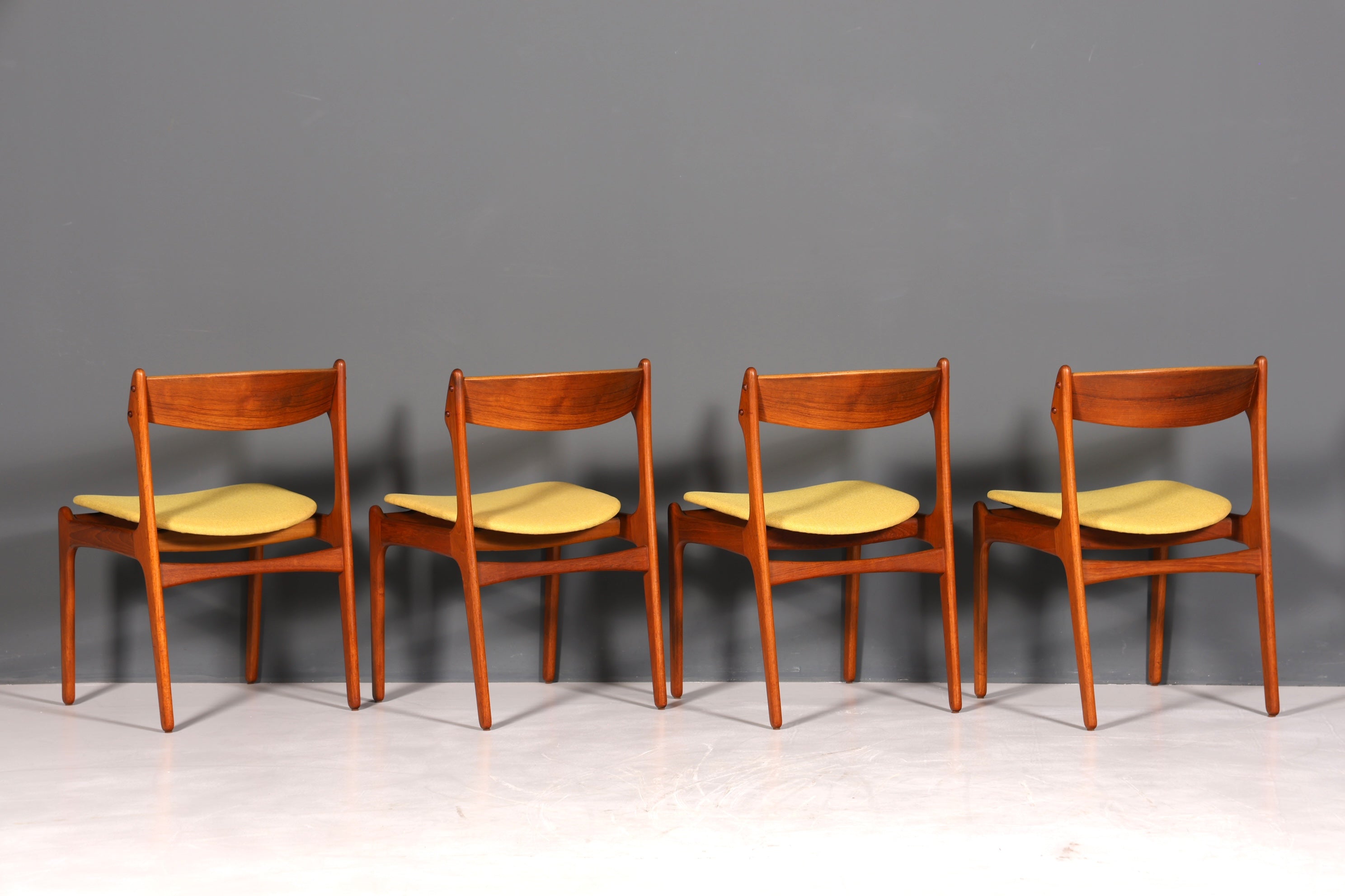 4x Original Erik Buch Stühle von Oddense Maskinsnedkeri A-S  Mid Century Danish Design Teak Holz Esszimmer Stühle Küchenstühle