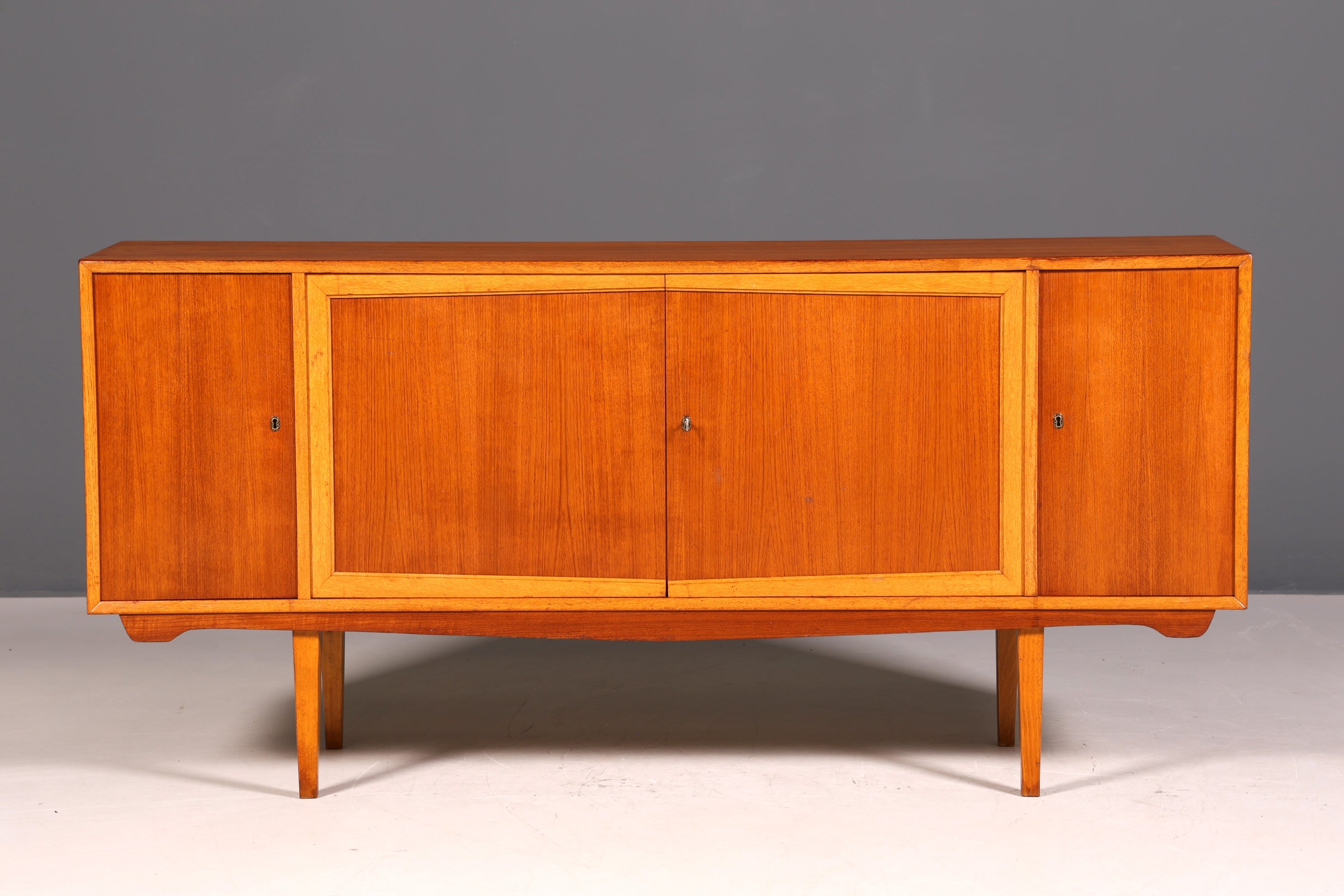 G330 Finish Wunderschönes Mid Century Sideboard Vintage TV Kommode 60s Schrank (Kopie)