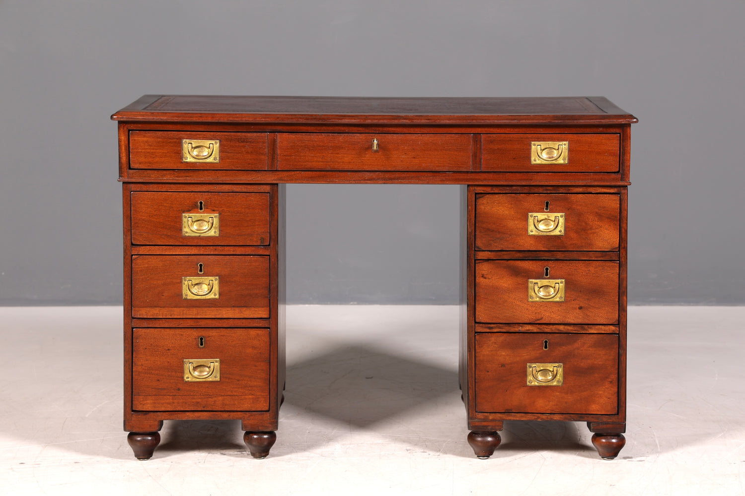 Edler Englischer Military Chest Schreibtisch Maritim Bürotisch Lederauflage Office Desk