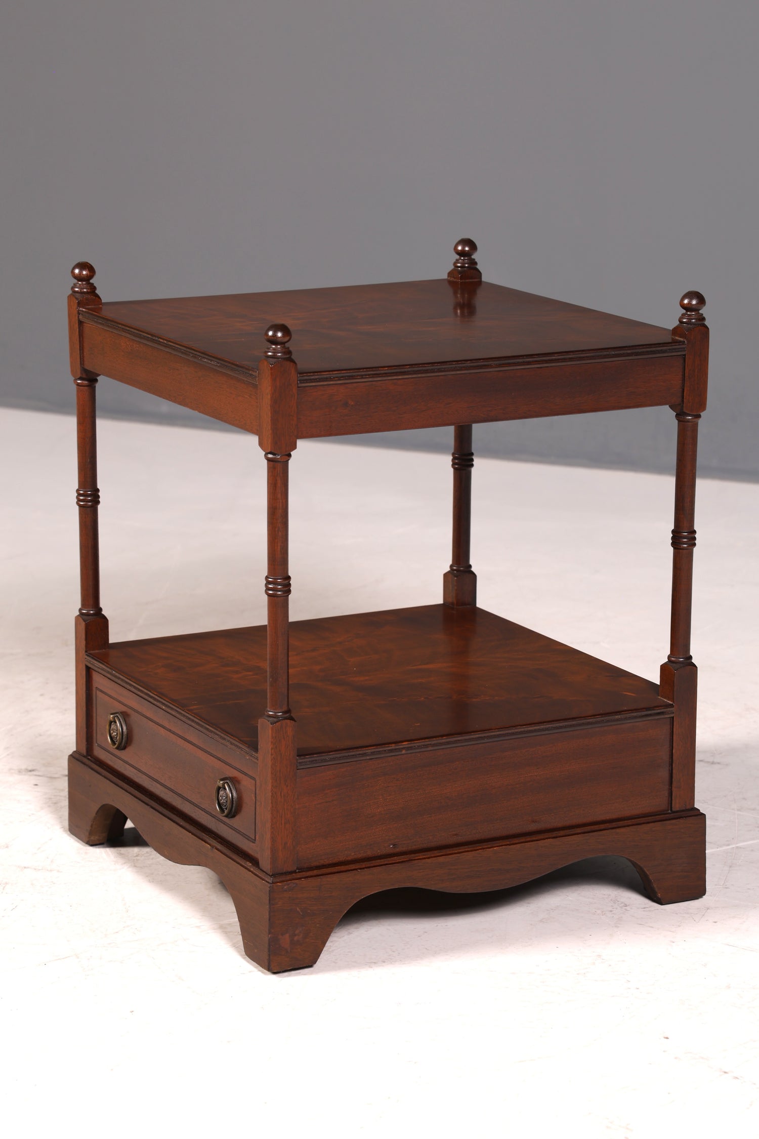 G145 Finish cm Traumhafter Englischer Tisch Couchtisch Englisch Antik Stil Mahagoni Ablagetisch Empire Stil Beistelltisch