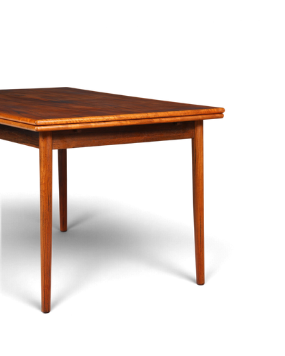 Hauptstadt Möblerei Mid Century Esstisch aus Echtholz mit ausziehbarer Platte im dänischen Vintage Design