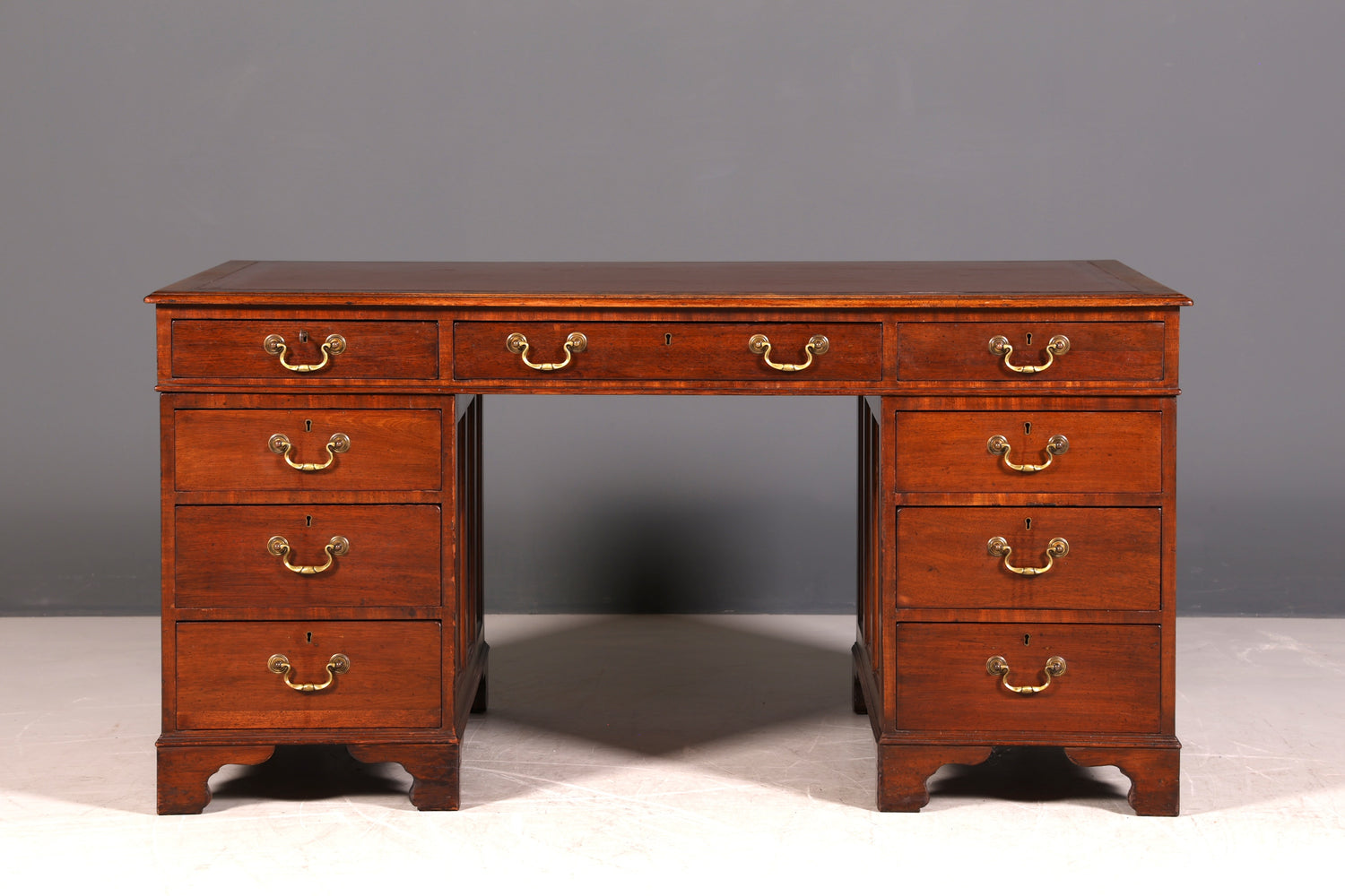 Wunderschöner Englischer Schreibtisch echt Lederauflage Bürotisch Antik Stil Office Desk