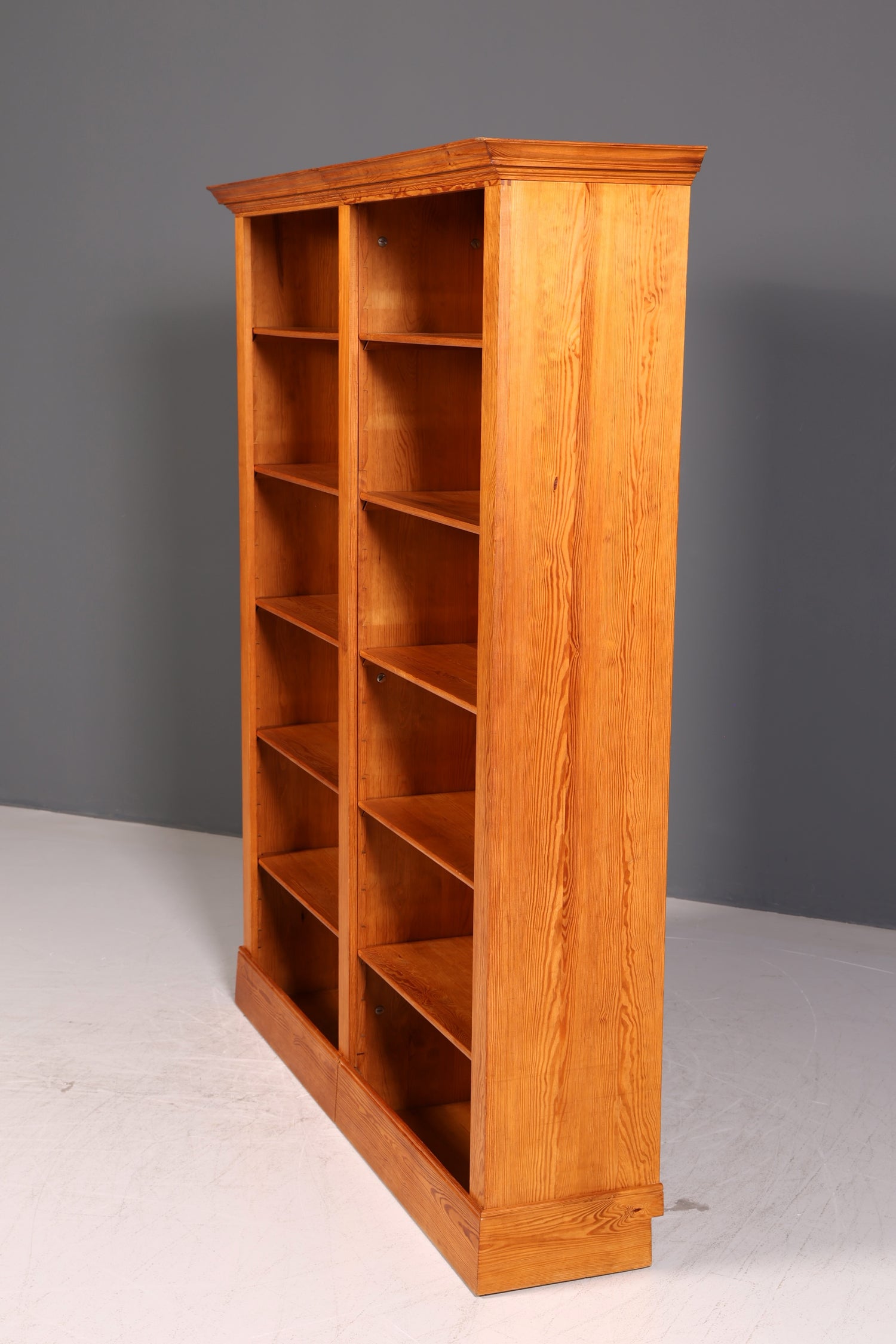 Wunderschönes XXL Bücherregal Massivholz Regal Landhaus Bibliothek Bücherschrank