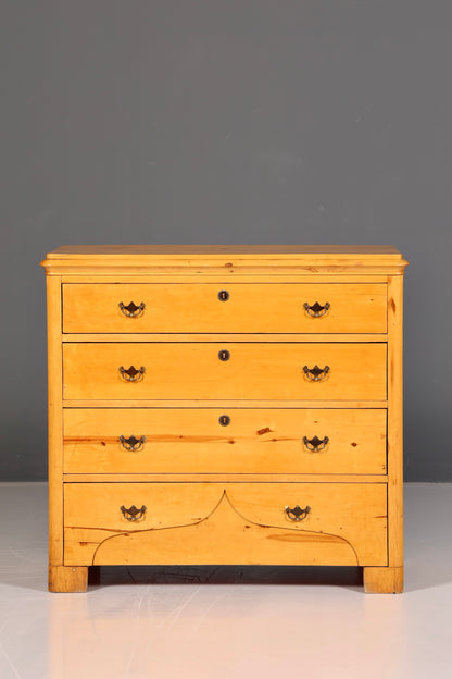 Ediele antieke ladekast van zacht hout met messing beslag, massief hout, vintage