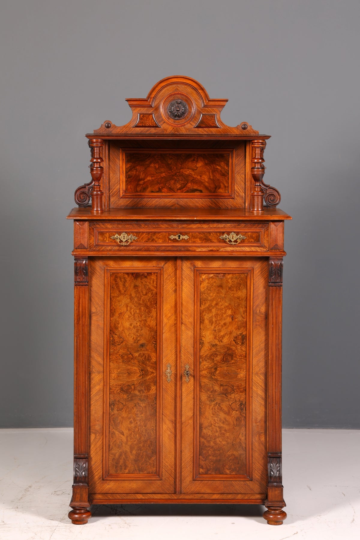 Droomachtig Gründerzeit-Vertiko mit Aufsatz Jugendstil-Schrank antikes Highboard Buffet Kommode Vintage