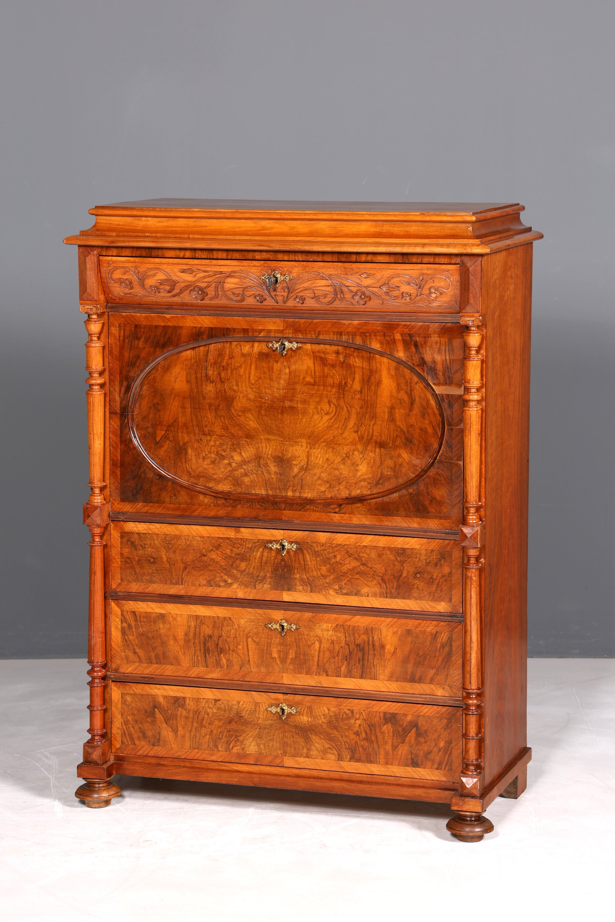 Wunderschöner Louis Philippe Sekretär um 1870 Vertiko Nussbaum Highboard Kommode Sekretär Schrank