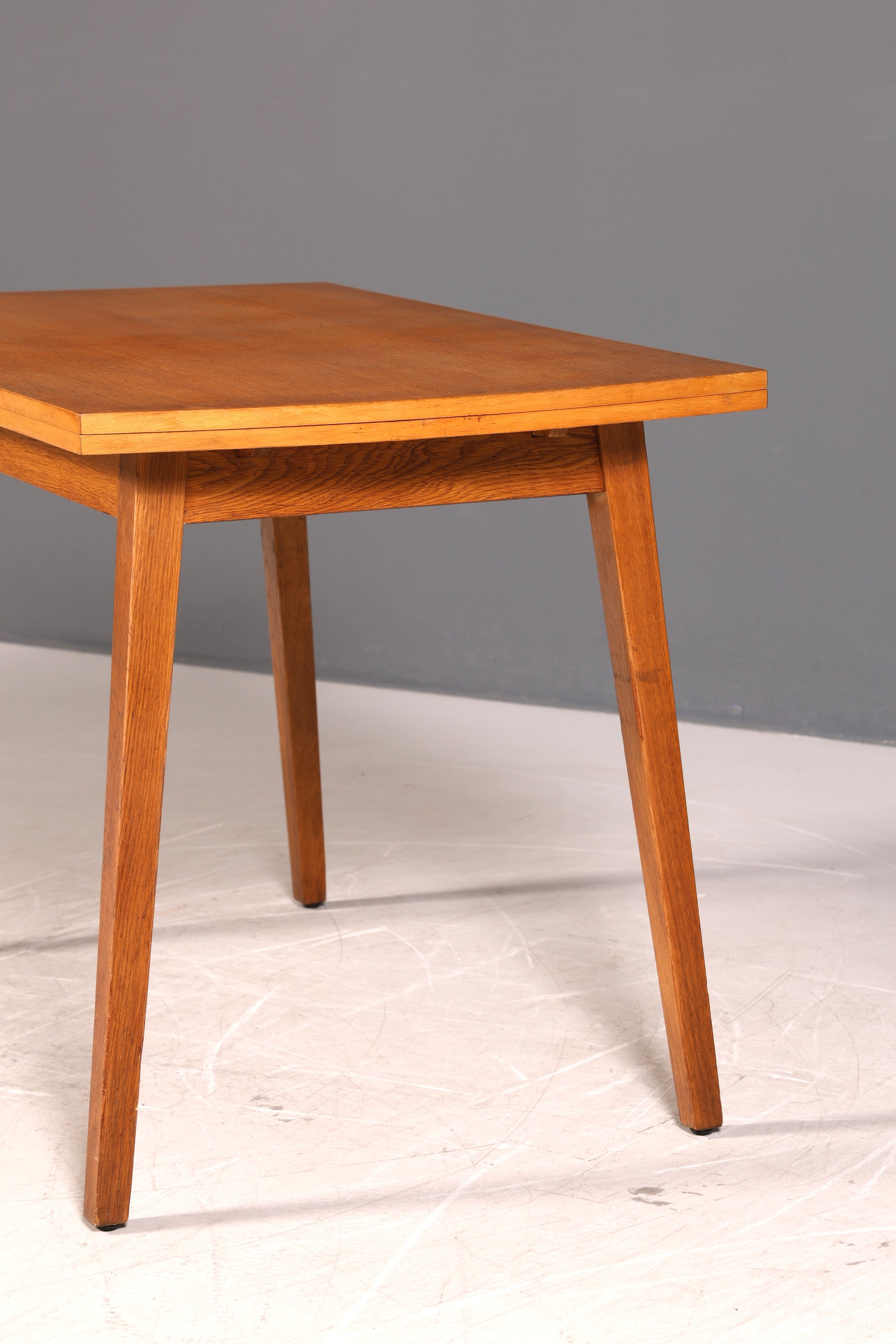 Schlichter Mid Century Esstisch ausziehbarer Vintage Tisch Retro Küchentisch