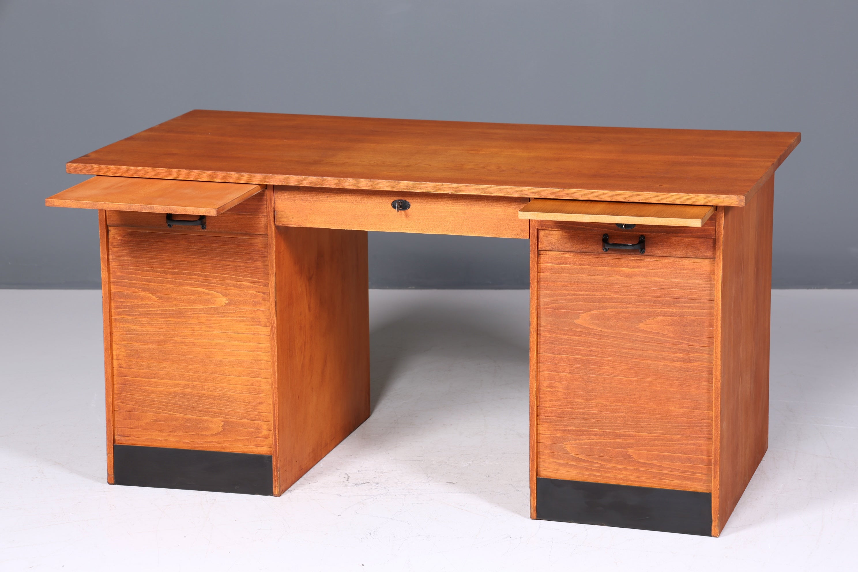 Wunderschöner Bauhaus Rollladen Schreibtisch Mid Century echt Holz Bürotisch Office Table