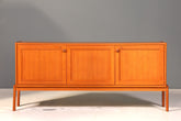 Schlichtes Mid Century Sideboard Vintage TV Kommode 60s Schrank Retro Teak Holz Longboard