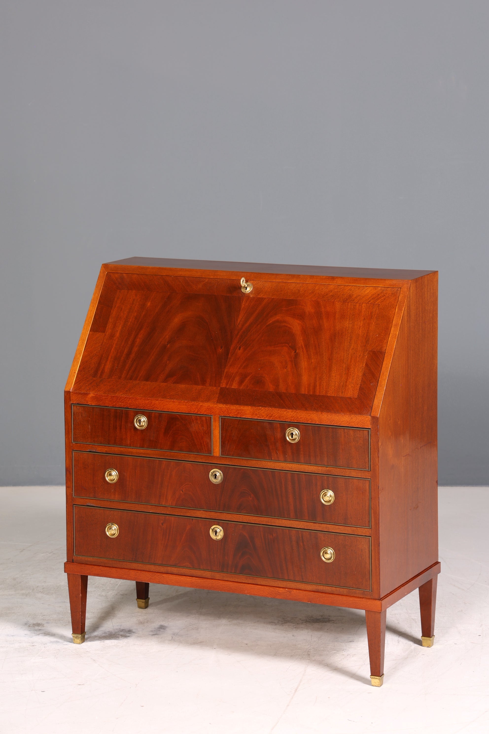 Stilvoller Sekretär im Englischen Stil Büro Kommode Schreibkommode Sekretär Kommode