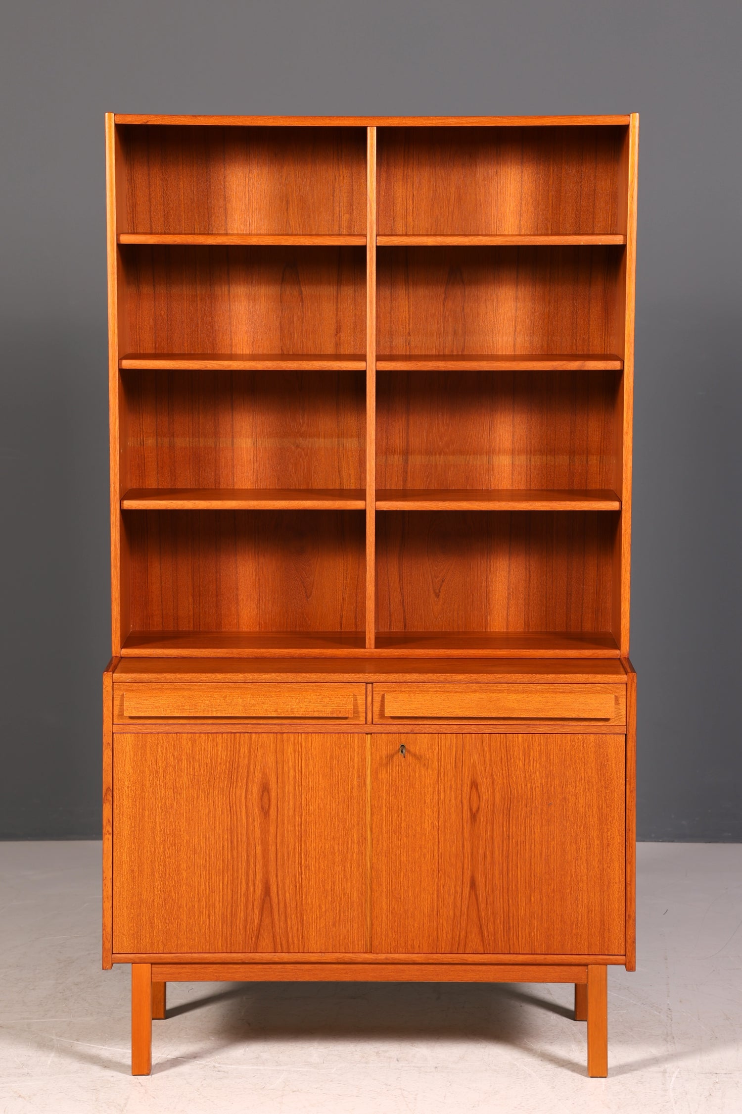 G062 Finish Traumhaftes Mid Century Regal echt Holz Schrank Danish Design Retro Kommode Vintage Bücherregal 60er Jahre