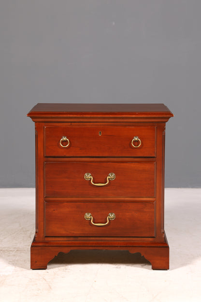 Edle Drexel Heritage Kommode Antik Stil Nachttisch USA Schubladenkommode 2 von 2