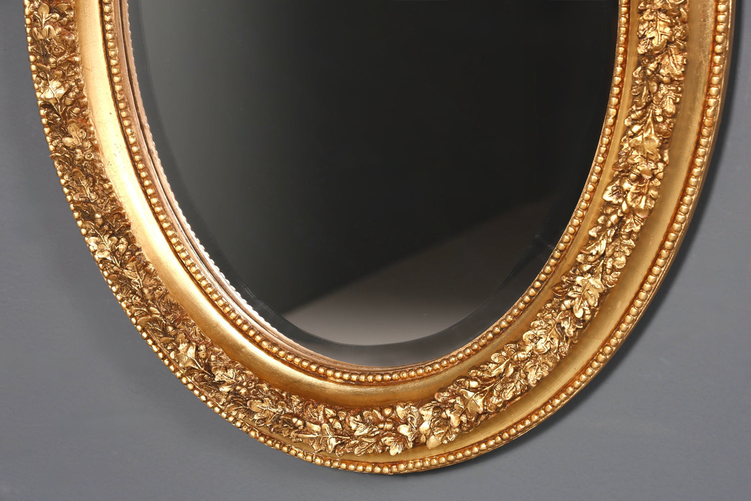Noble oval splendor baroque style wall mirror ornaments gold mirror