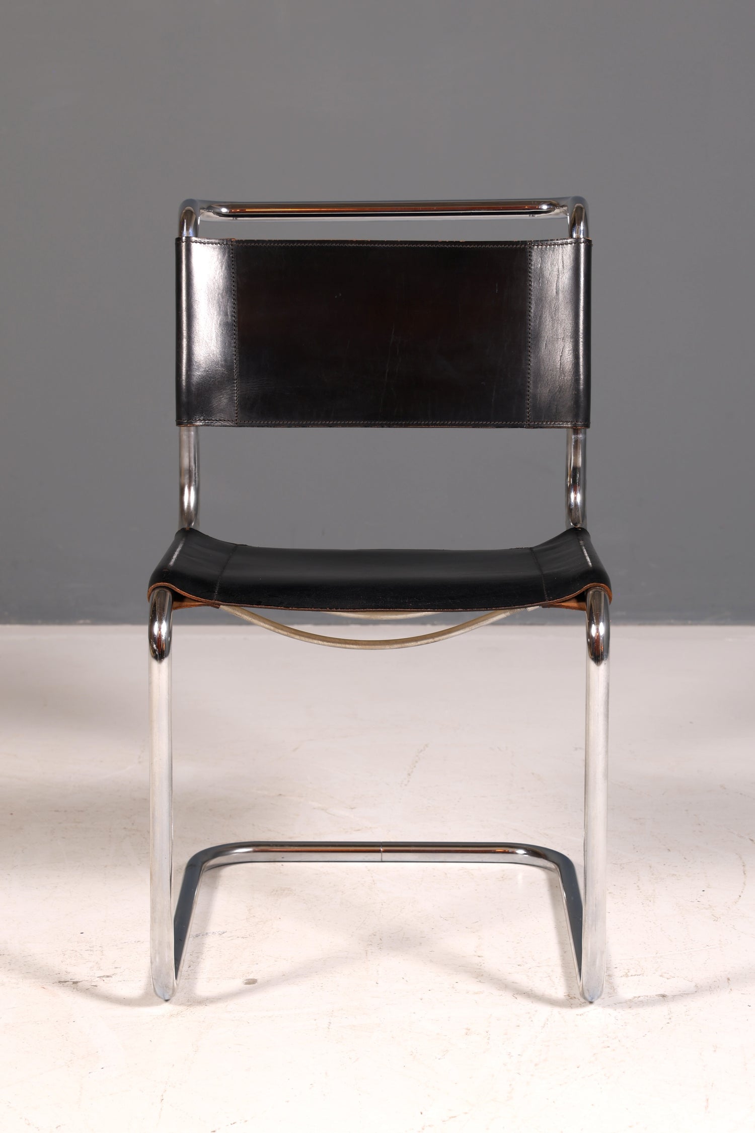 Edler Original Thonet Freischwinger Stuhl Chrom Leder Schwarz Bauhaus Designklassiker Kragstuhl Esszimmer Stuhl Vintage 2 von 2